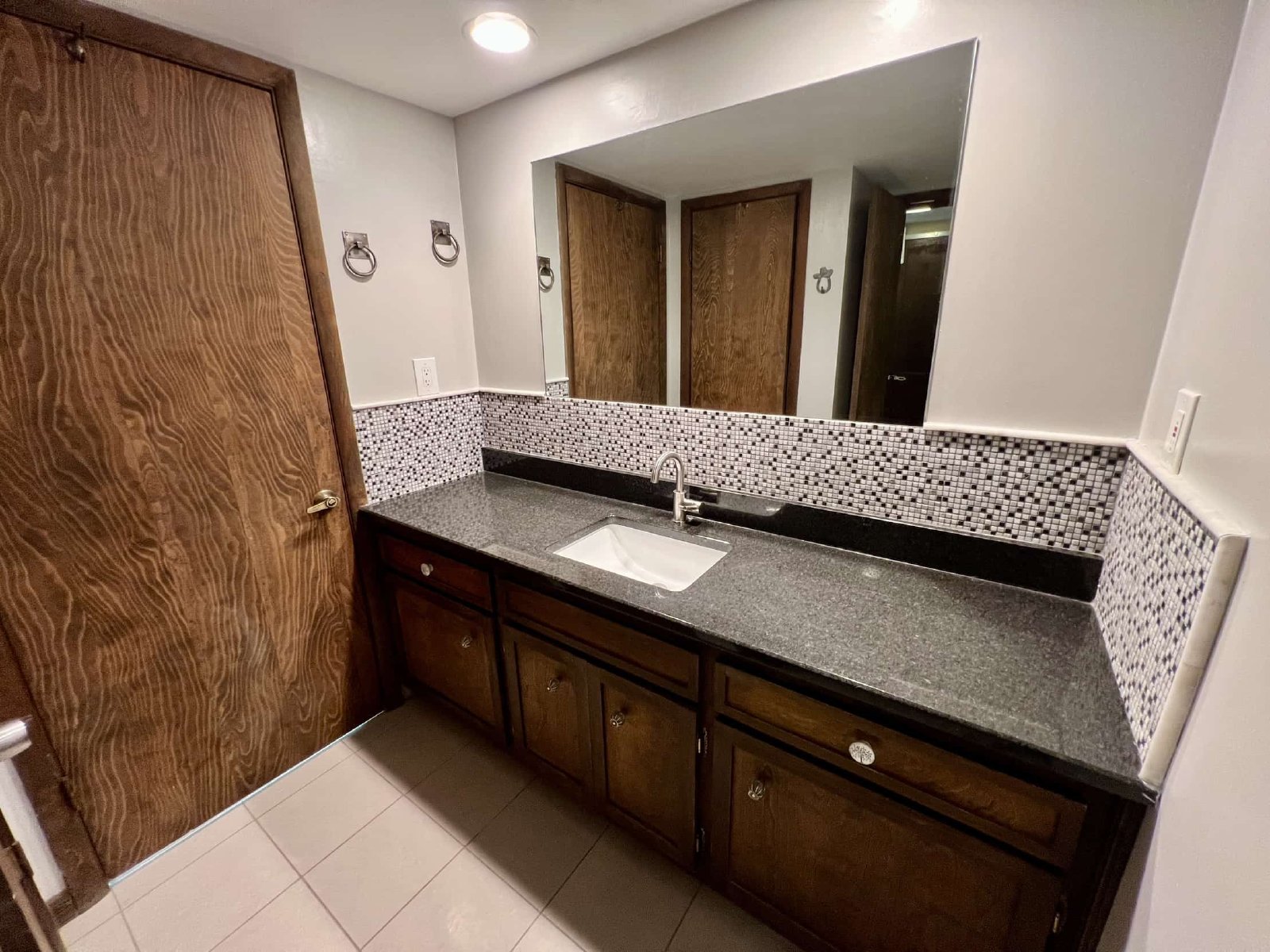 Cabin Style Home on Equestrian Farm *Private Pool* property image