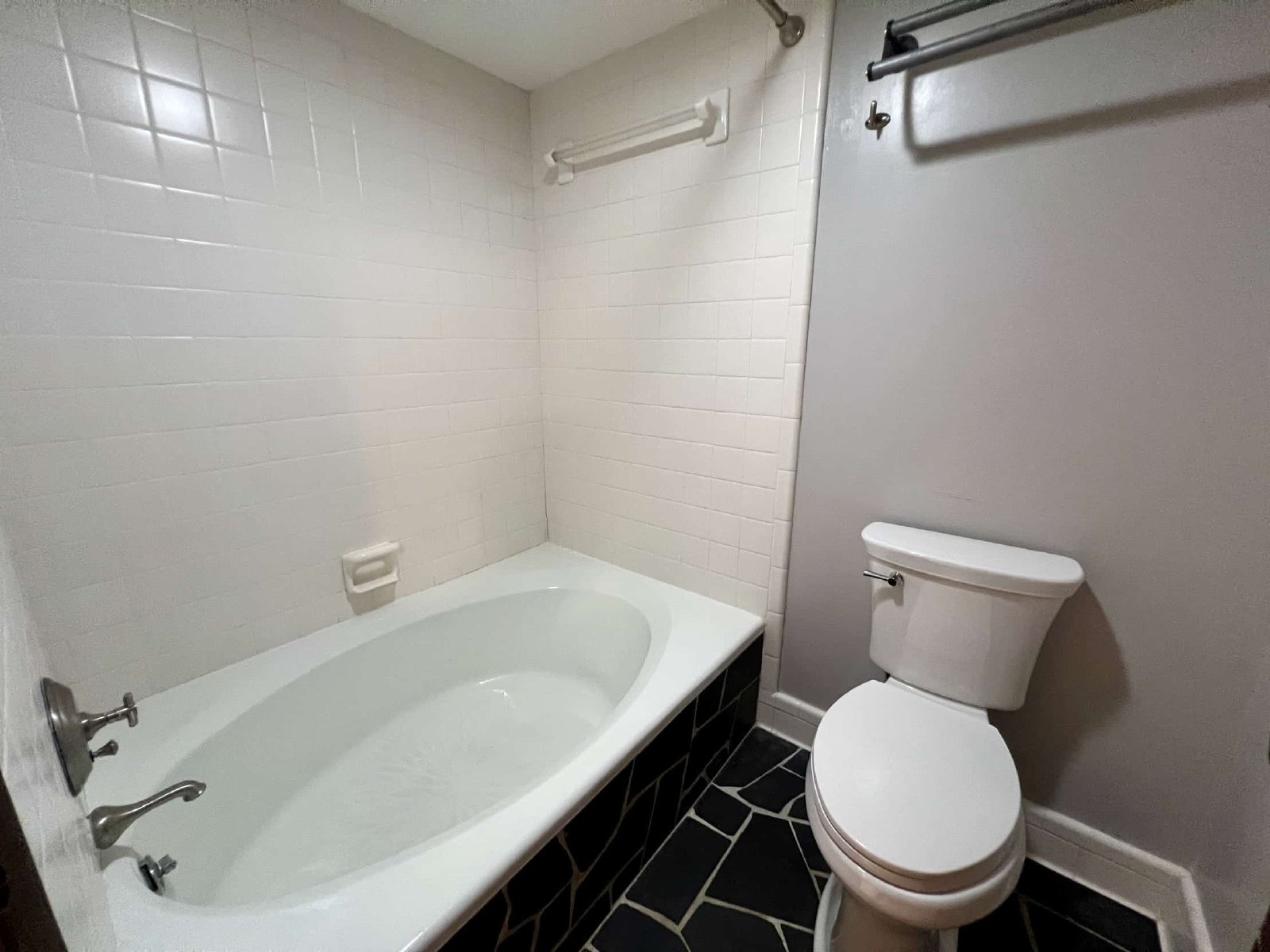 Cabin Style Home on Equestrian Farm *Private Pool* property image