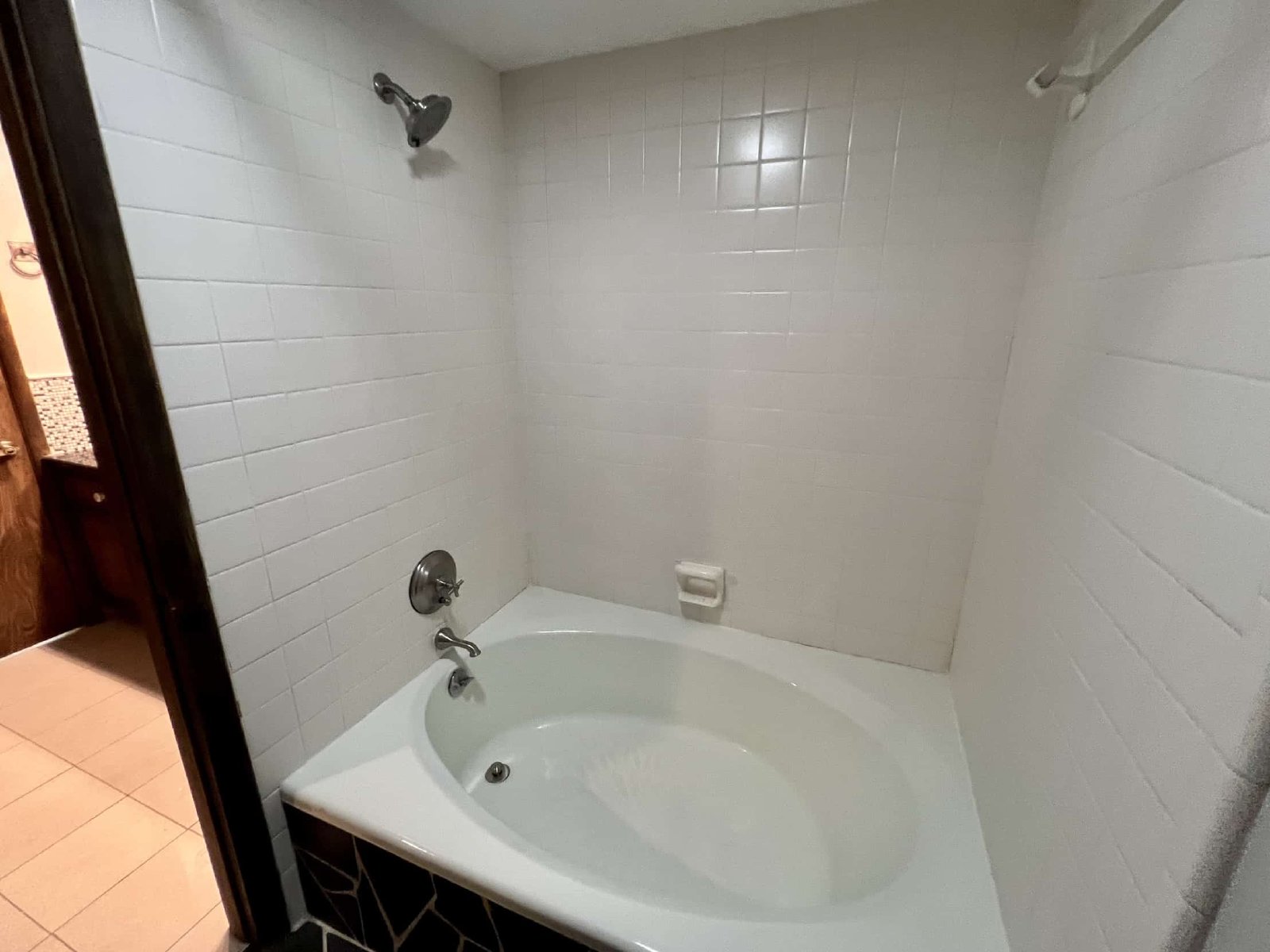 Cabin Style Home on Equestrian Farm *Private Pool* property image
