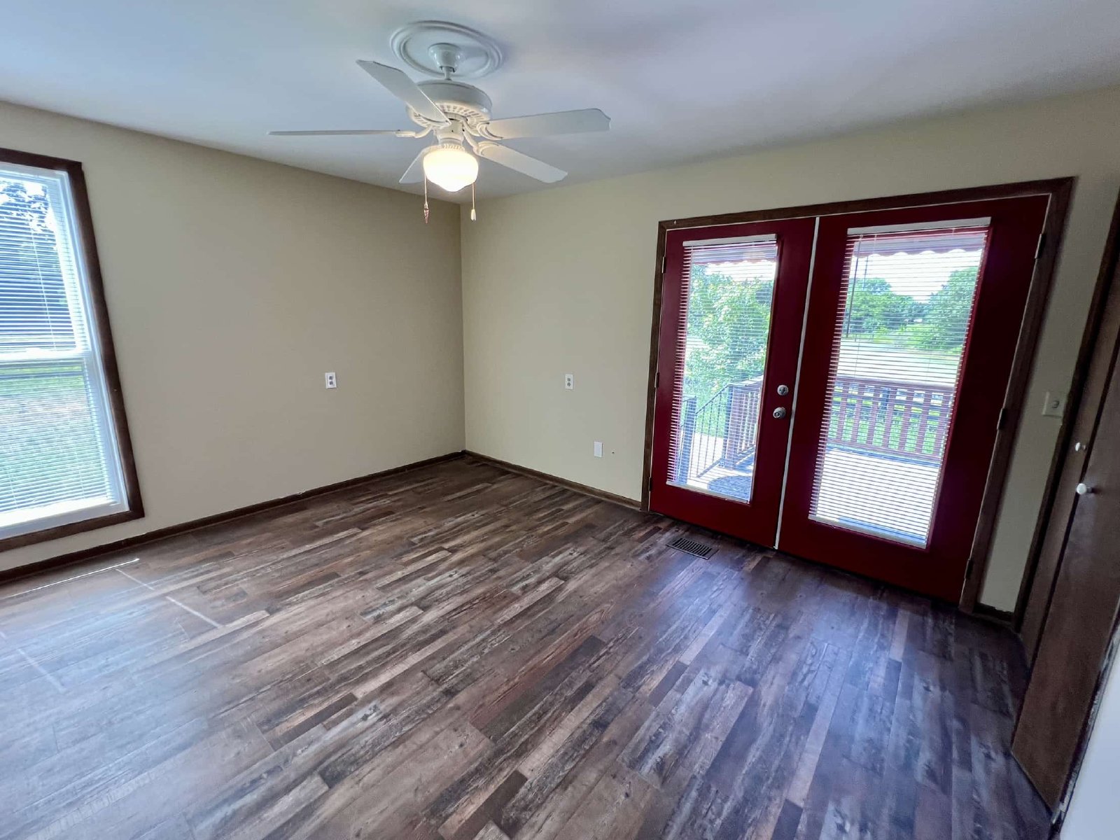 Cabin Style Home on Equestrian Farm *Private Pool* property image