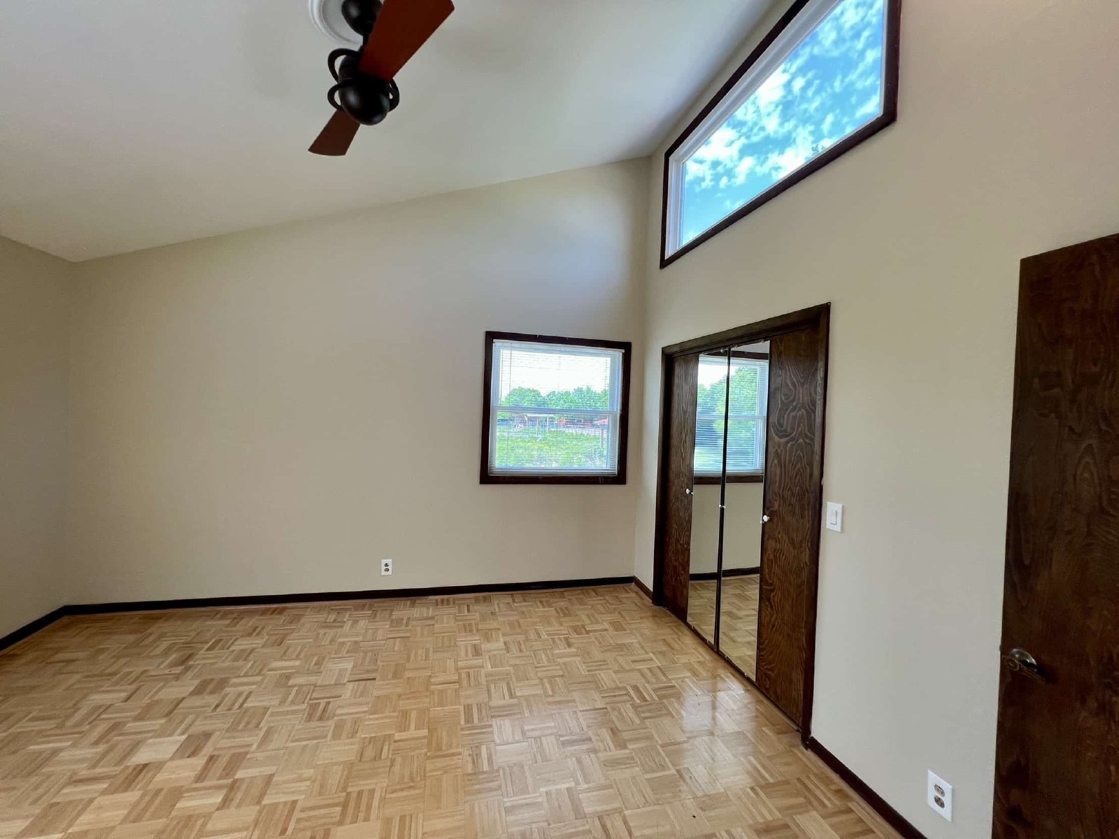 Cabin Style Home on Equestrian Farm *Private Pool* property image