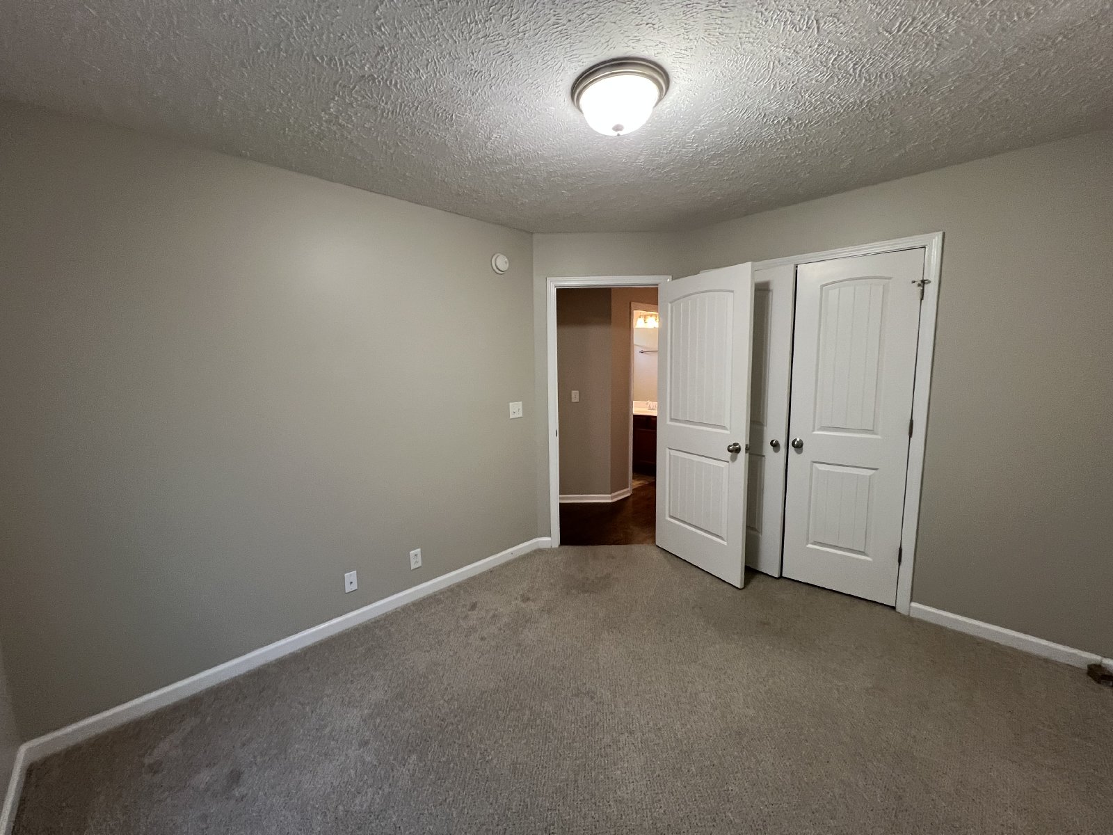 Cute 3 BR 2 Bath home near Christiana! property image
