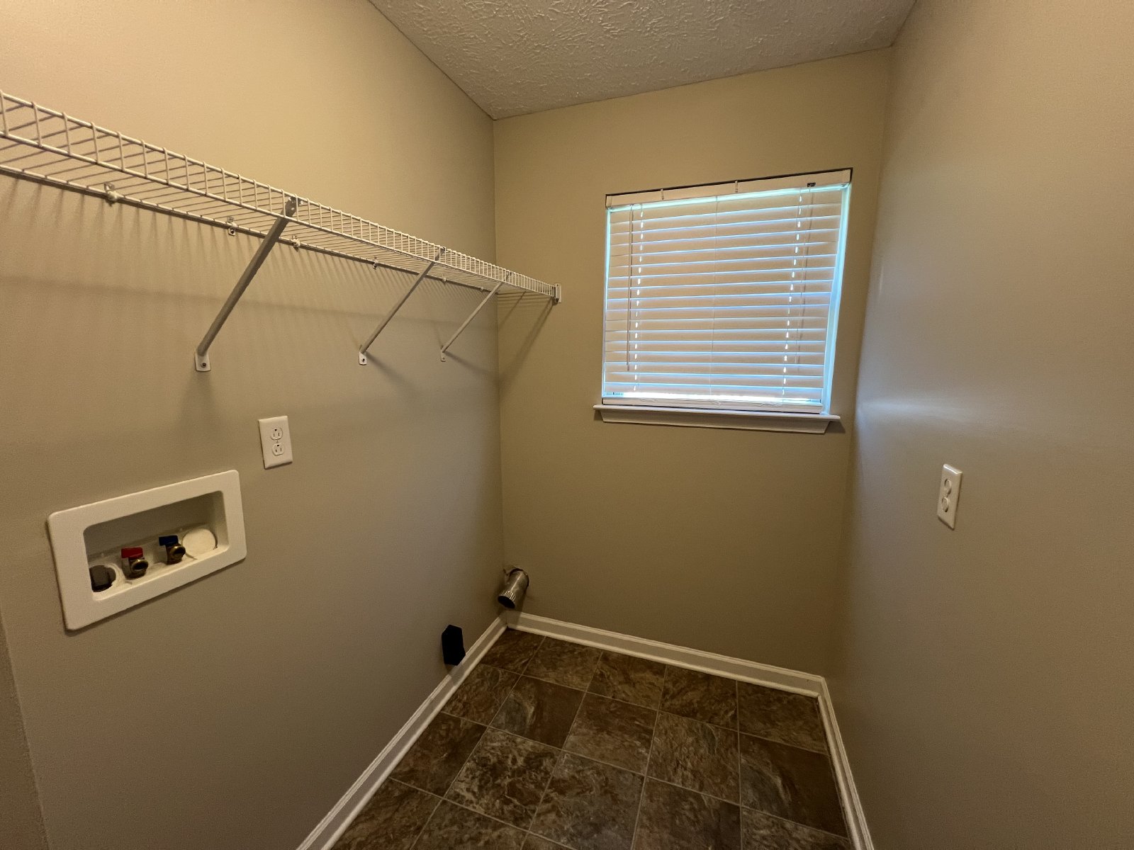 Cute 3 BR 2 Bath home near Christiana! property image