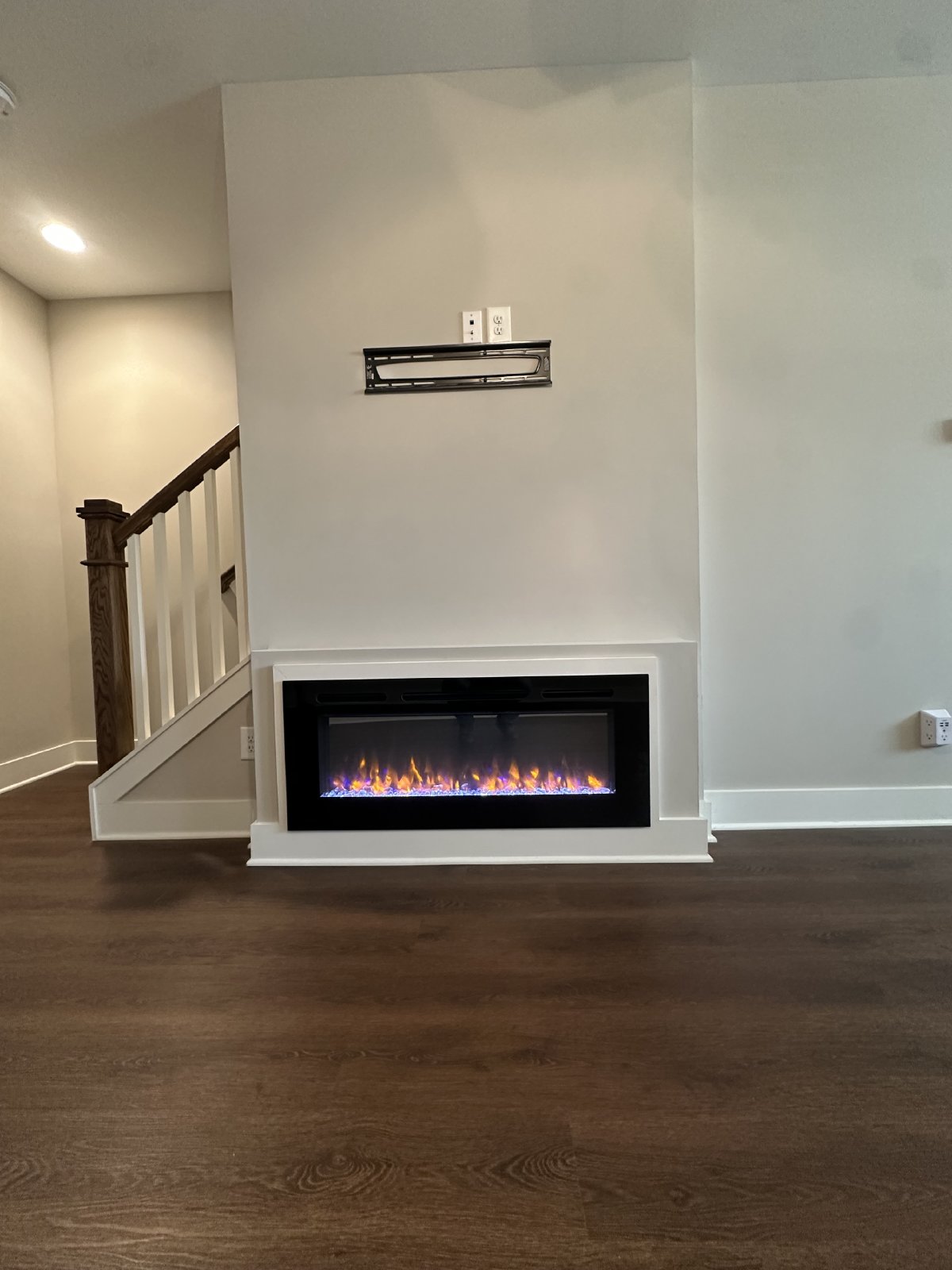 Beautiful 2 Bedroom 2.5 Bathroom Townhome - CHAPEL HILL property image