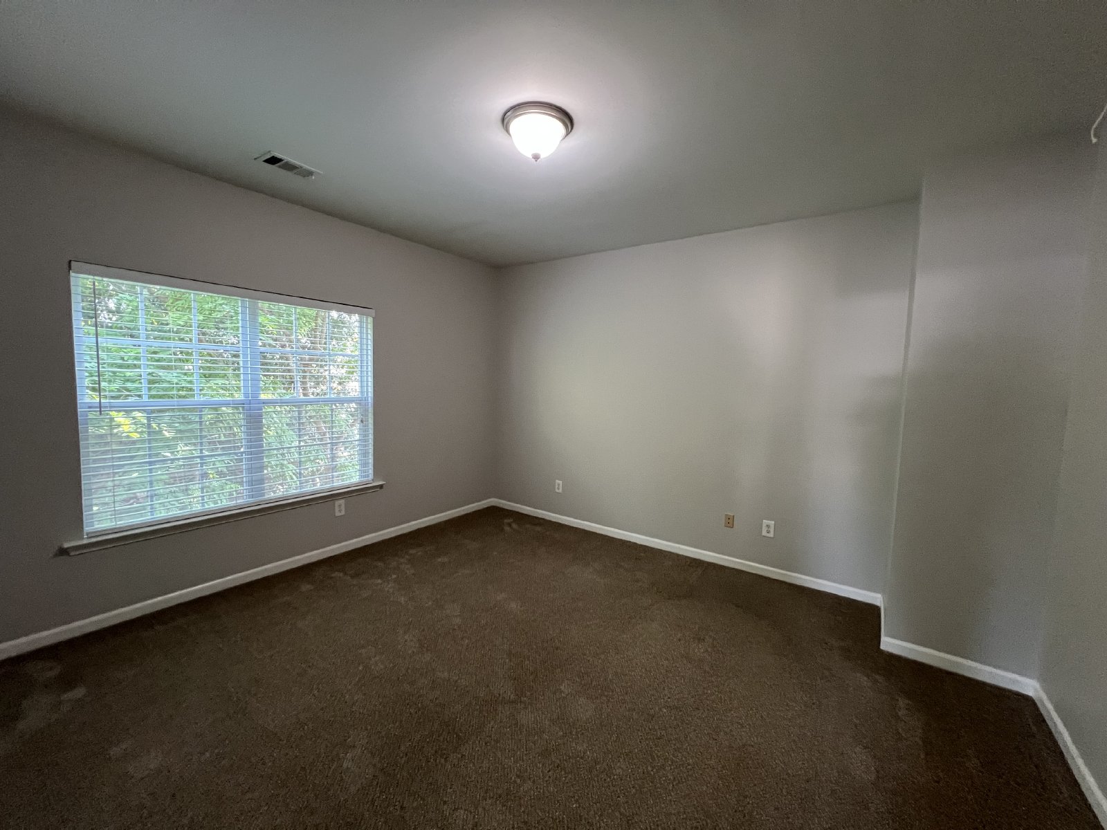 Available Now! 3 BR 2.5 Bath End Unit Townhome in Davidson County! property image
