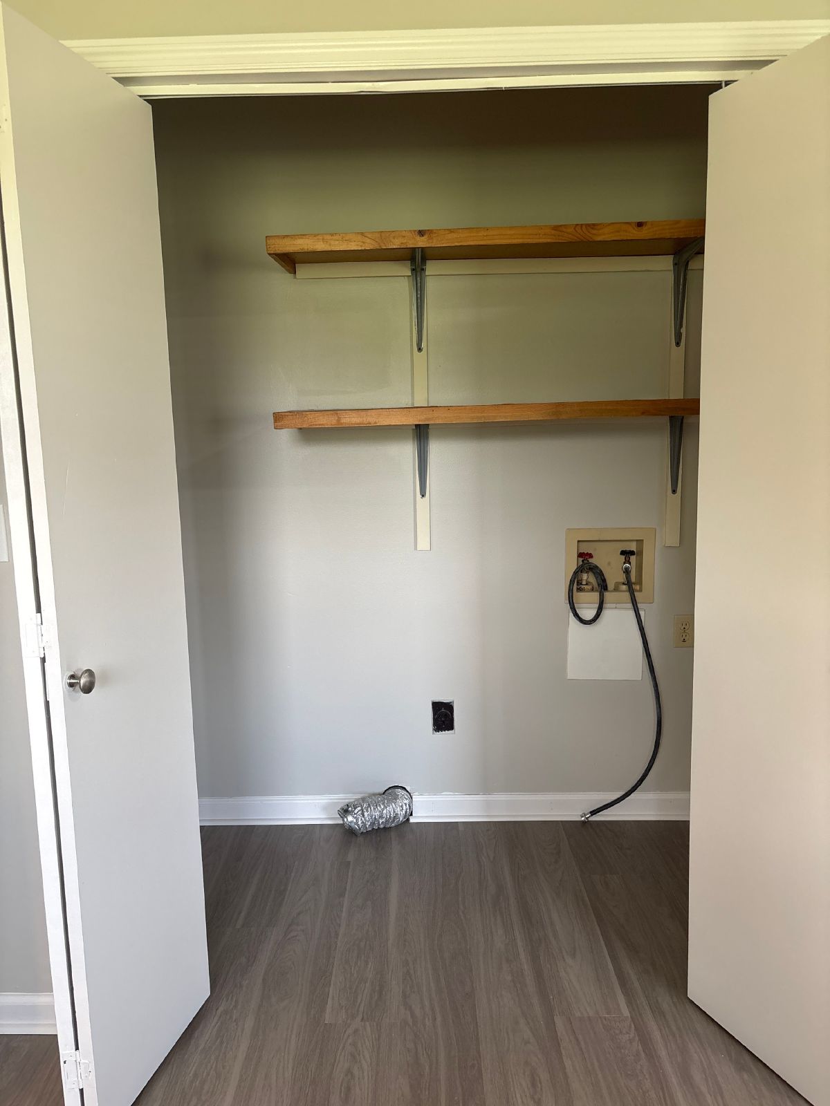 Renovated 2 Bedroom Duplex in Manchester! property image