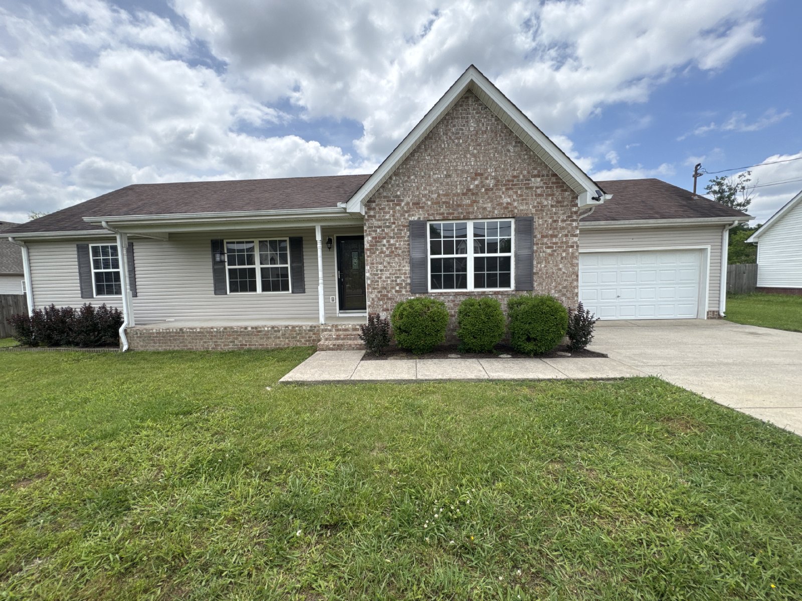 Charming 3/2 Home for Rent in Christiana, TN! property image