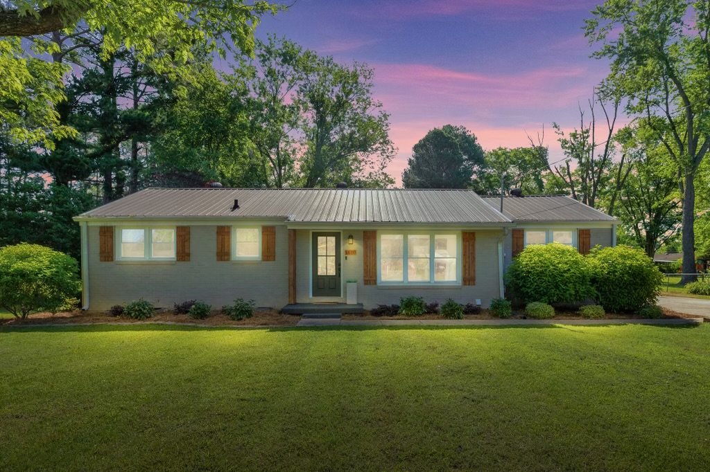 Charming 2 Bed Home I Open Floor Plan w/ Bonus Room Near MTSU property image