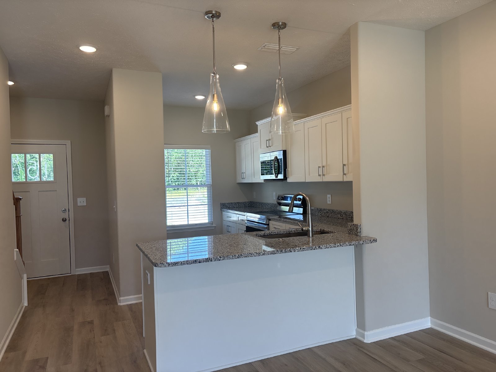 BRAND NEW 4 Bed 3 Bath Townhome Near The Heart Of Shelbyville! property image