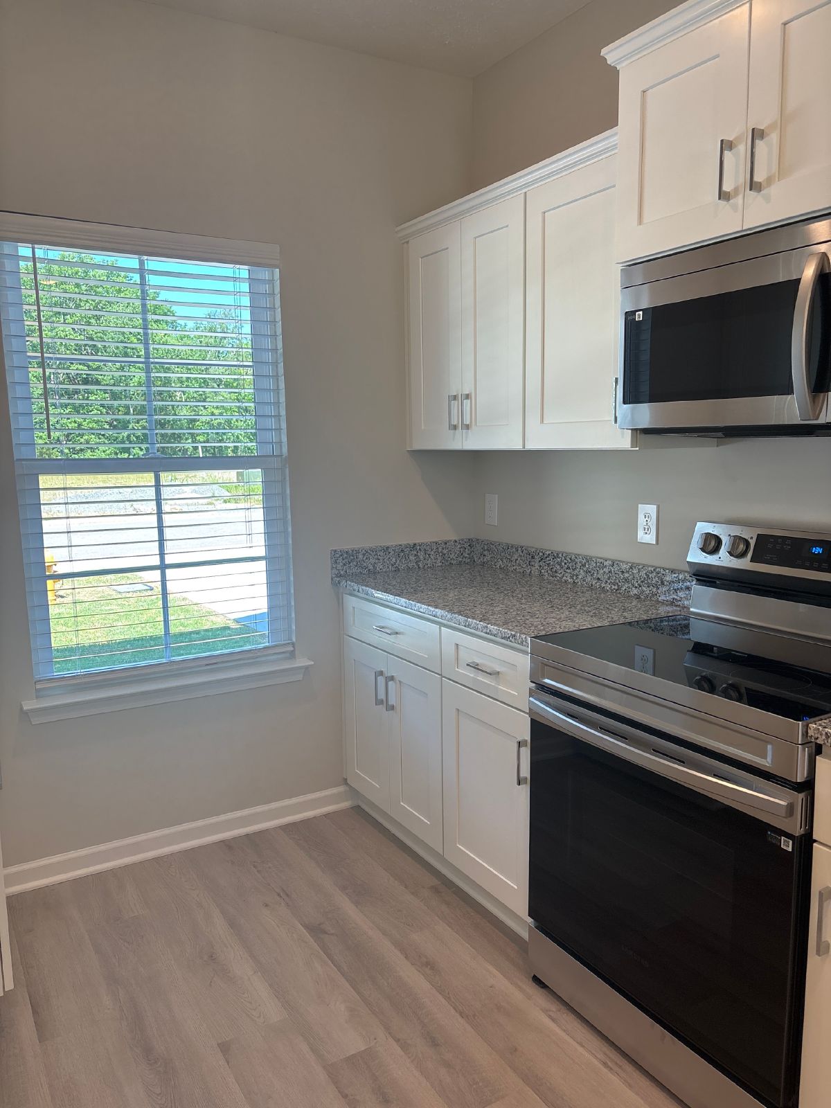 BRAND NEW 4 Bed 3 Bath Townhome Near The Heart Of Shelbyville! property image