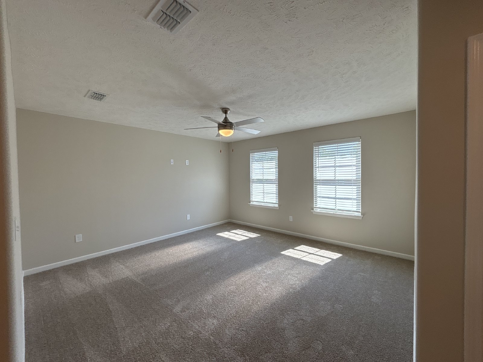 BRAND NEW 4 Bed 3 Bath Townhome Near The Heart Of Shelbyville! property image
