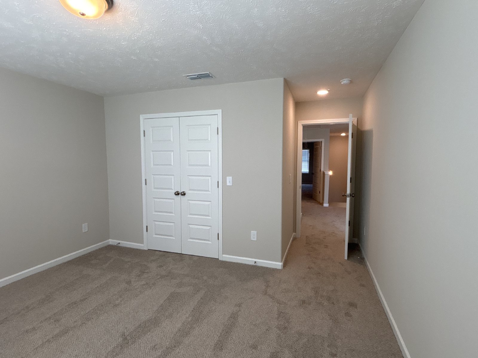 BRAND NEW 4 Bed 3 Bath Townhome Near The Heart Of Shelbyville! property image