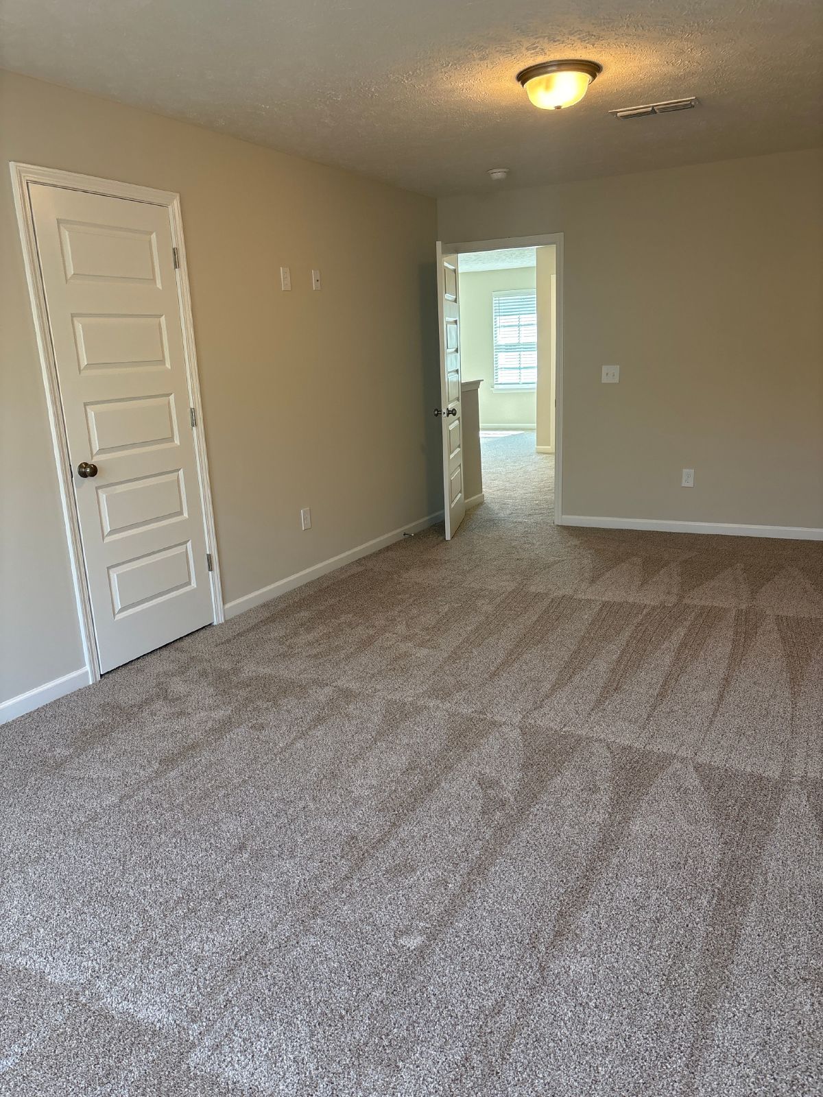 BRAND NEW 4 Bed 3 Bath Townhome Near The Heart Of Shelbyville! property image