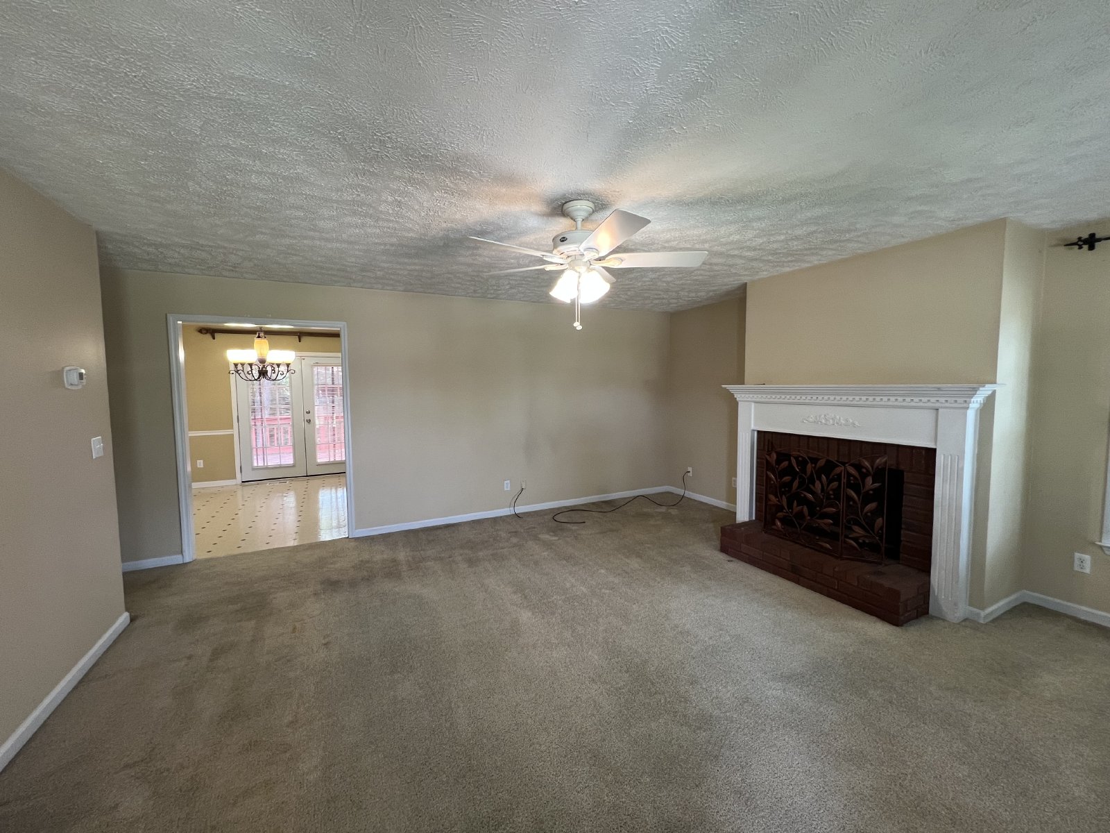 Smyrna Brick 4 bedrooms Available Now! Primary Bedroom Downstairs property image
