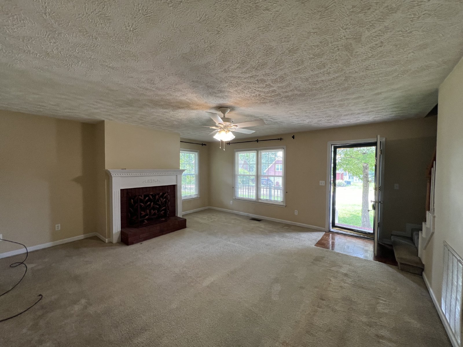 Smyrna Brick 4 bedrooms Available Now! Primary Bedroom Downstairs property image