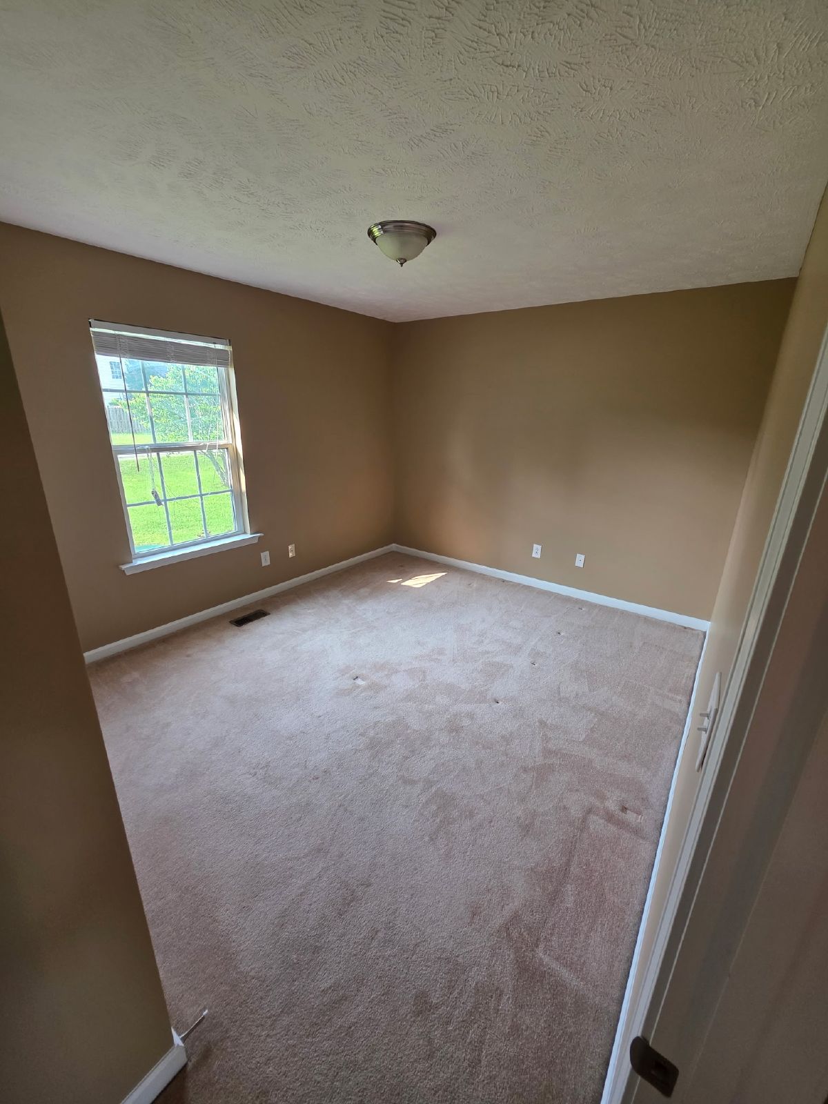 Charming 3/2 Home for Rent in Christiana, TN! property image