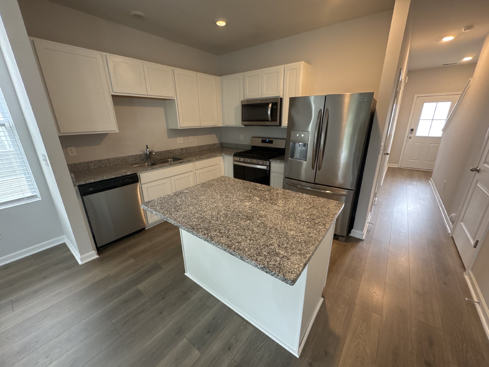 Beautiful 3BR/2.5BA Townhome in a Prime Location! property image