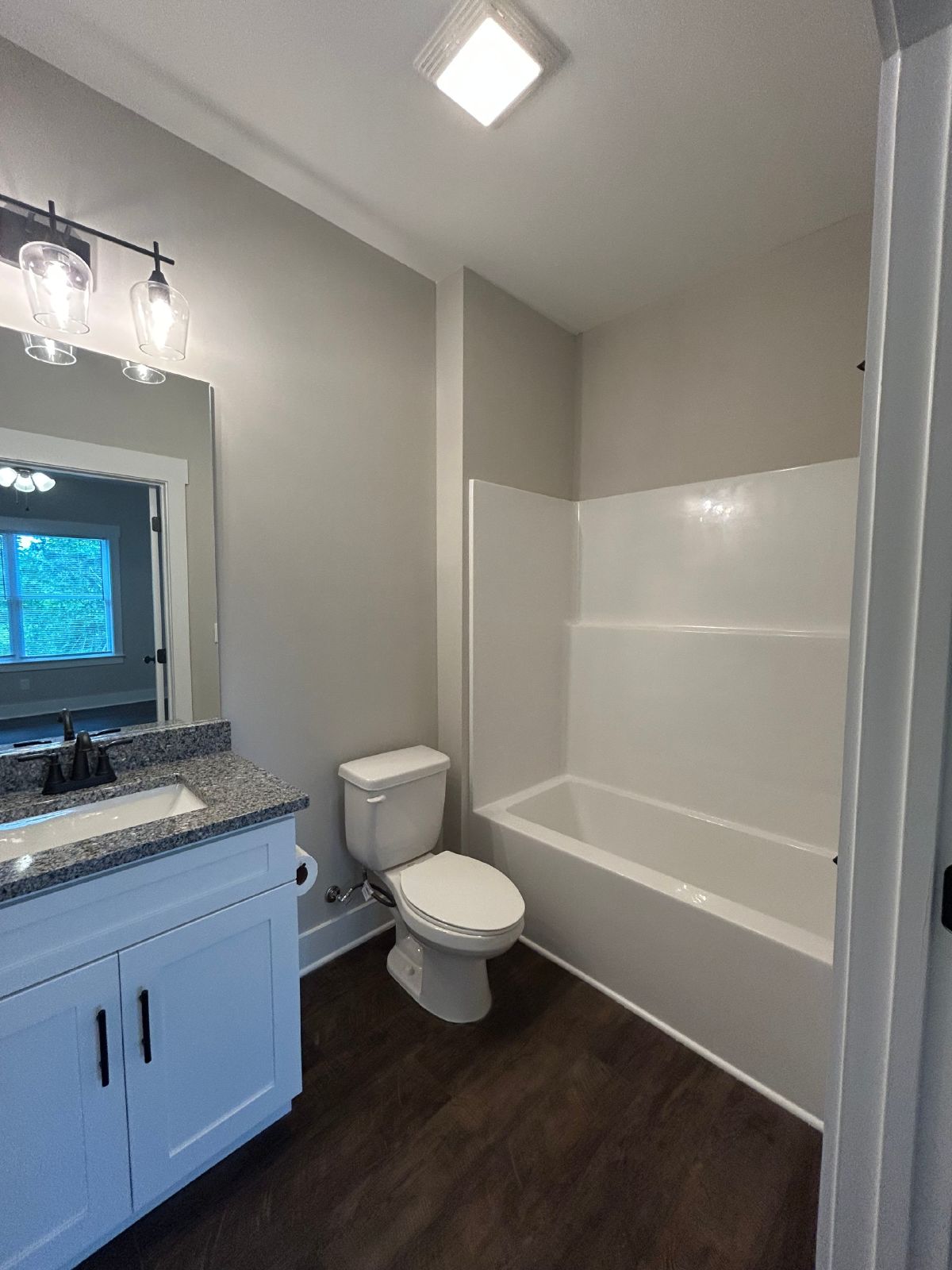 *BRAND NEW* 2 Beds, 2 Baths, 1 Car Garage property image