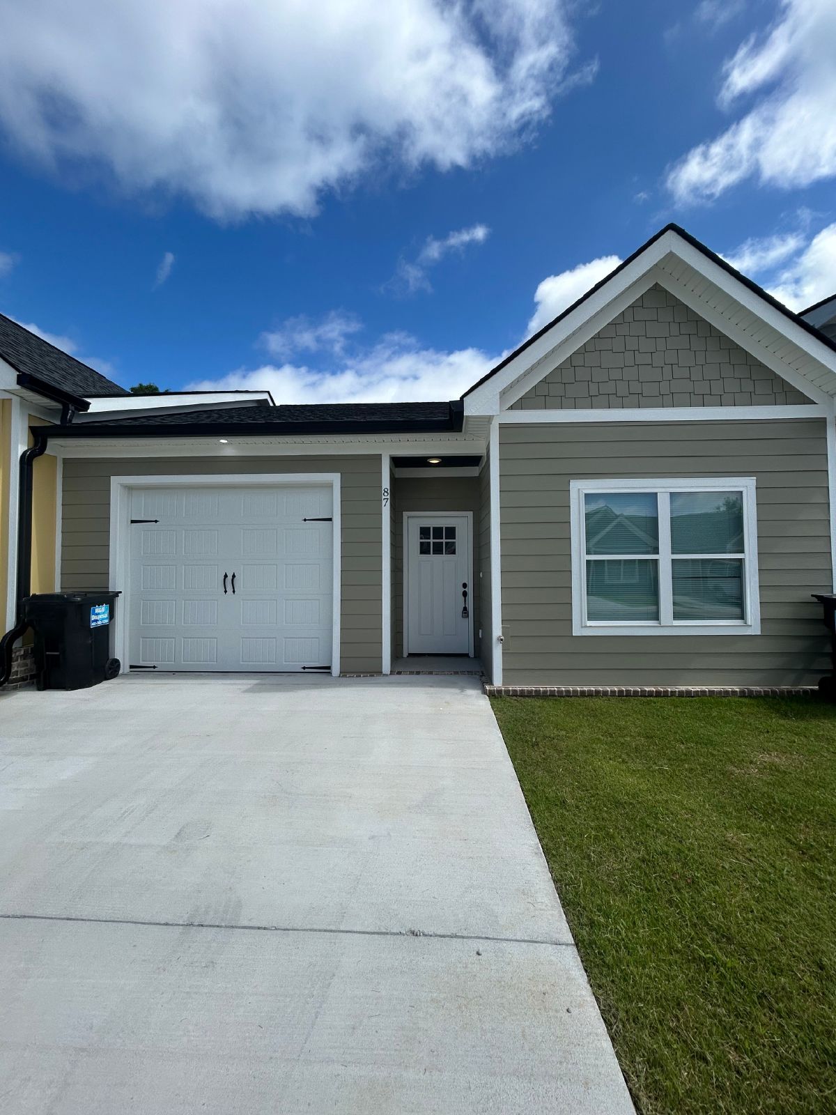 *BRAND NEW* 2 Beds, 2 Baths, 1 Car Garage property image