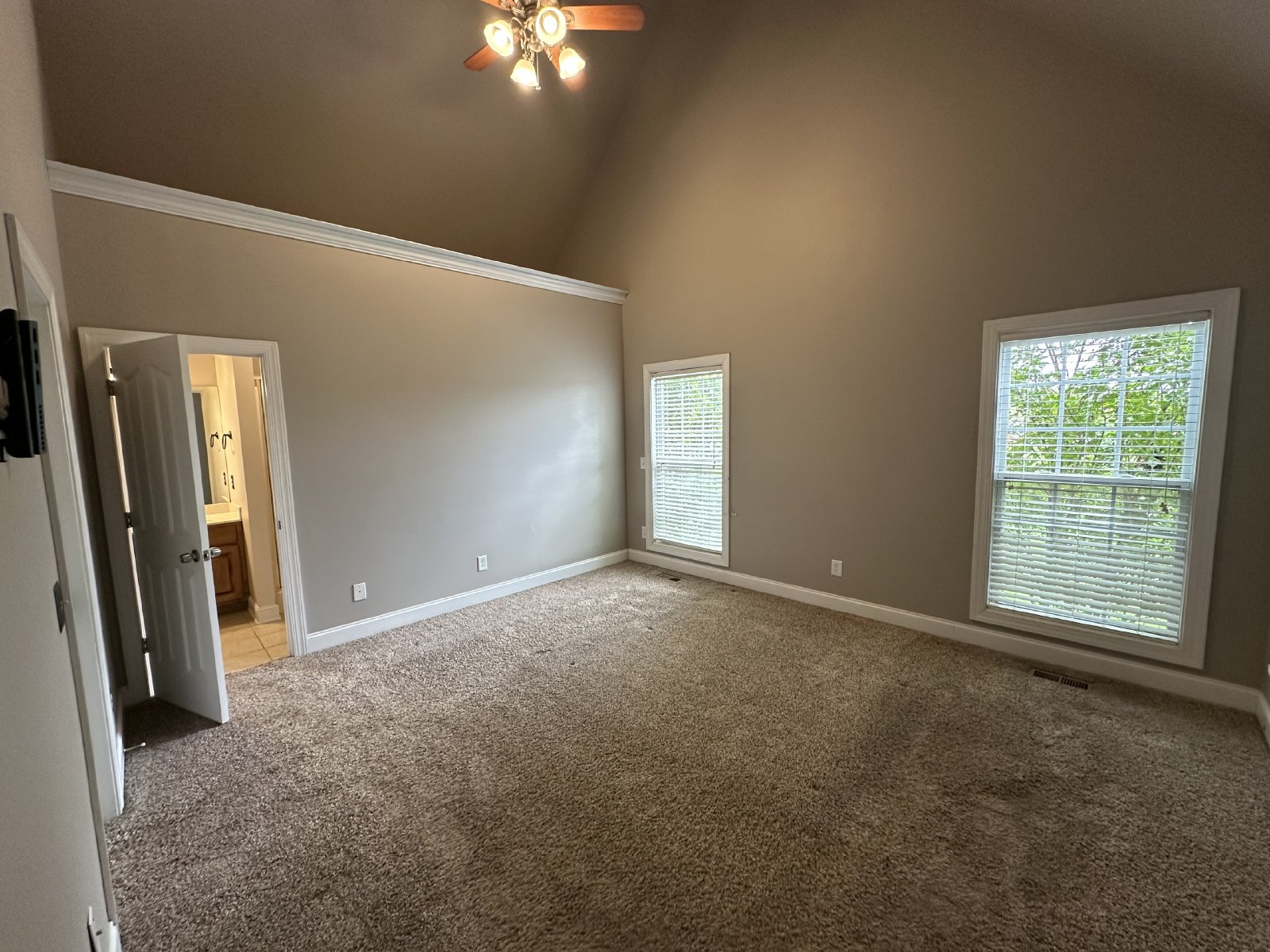 Charming 3 Bed 2 Bath Home In Murfreesboro property image