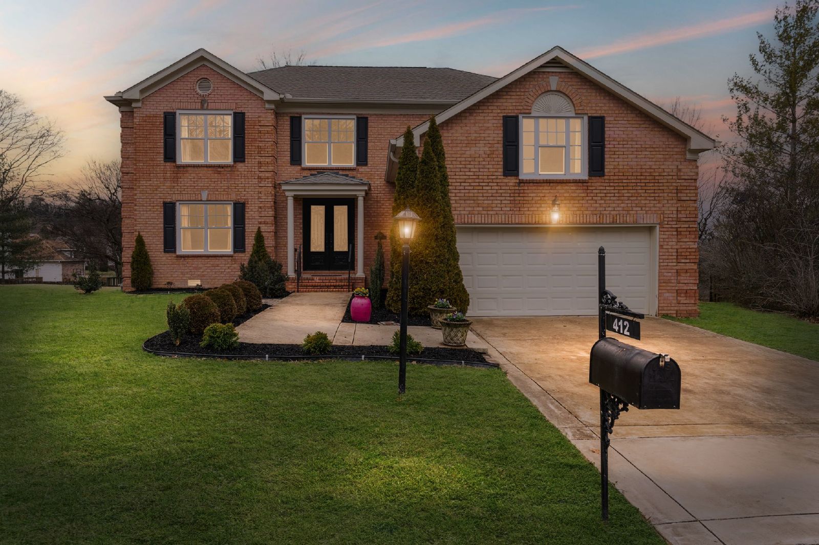 Spacious Cul-de-Sac Home in Sought-After Riverside – Bellevue / West Nashville property image