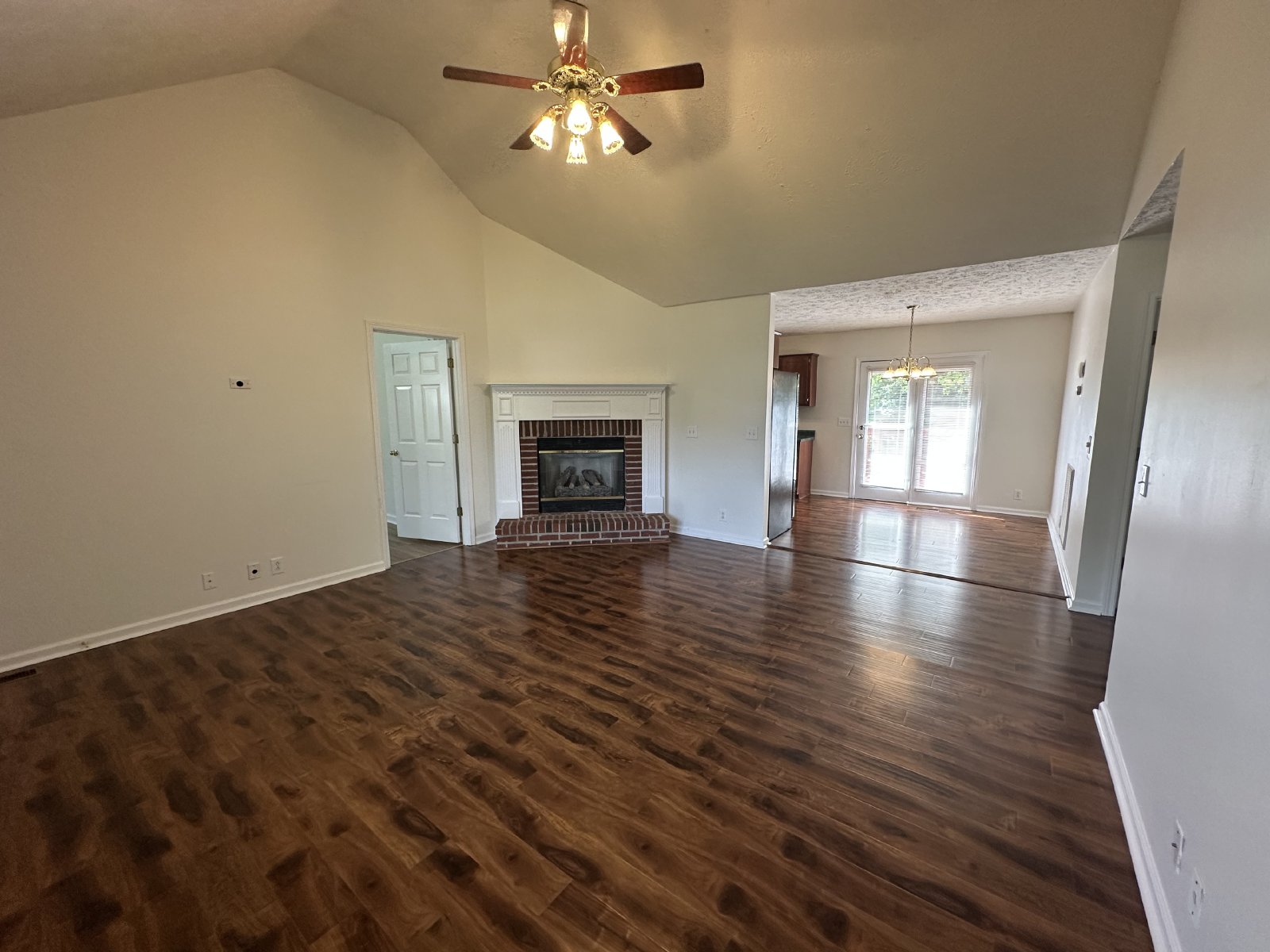 Charming 3 Bed 2 Bath Home In Murfreesboro property image