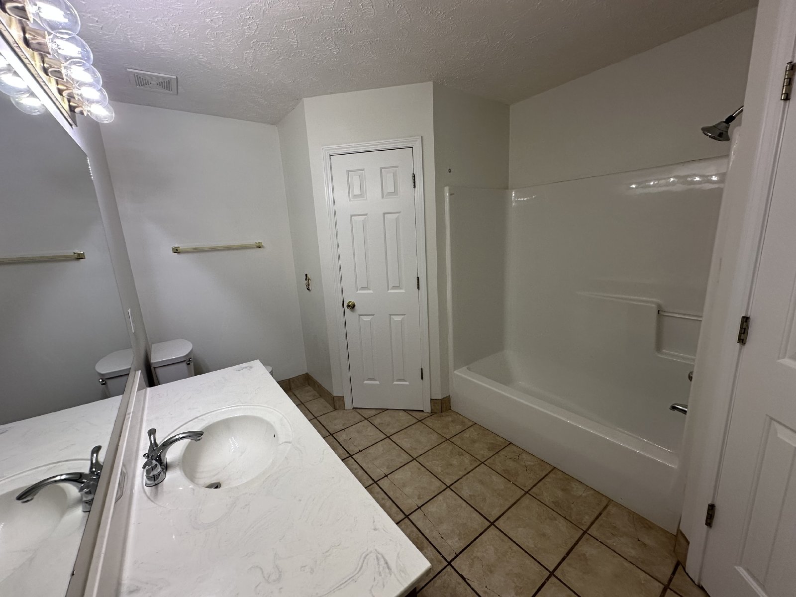 Charming 3 Bed 2 Bath Home In Murfreesboro property image
