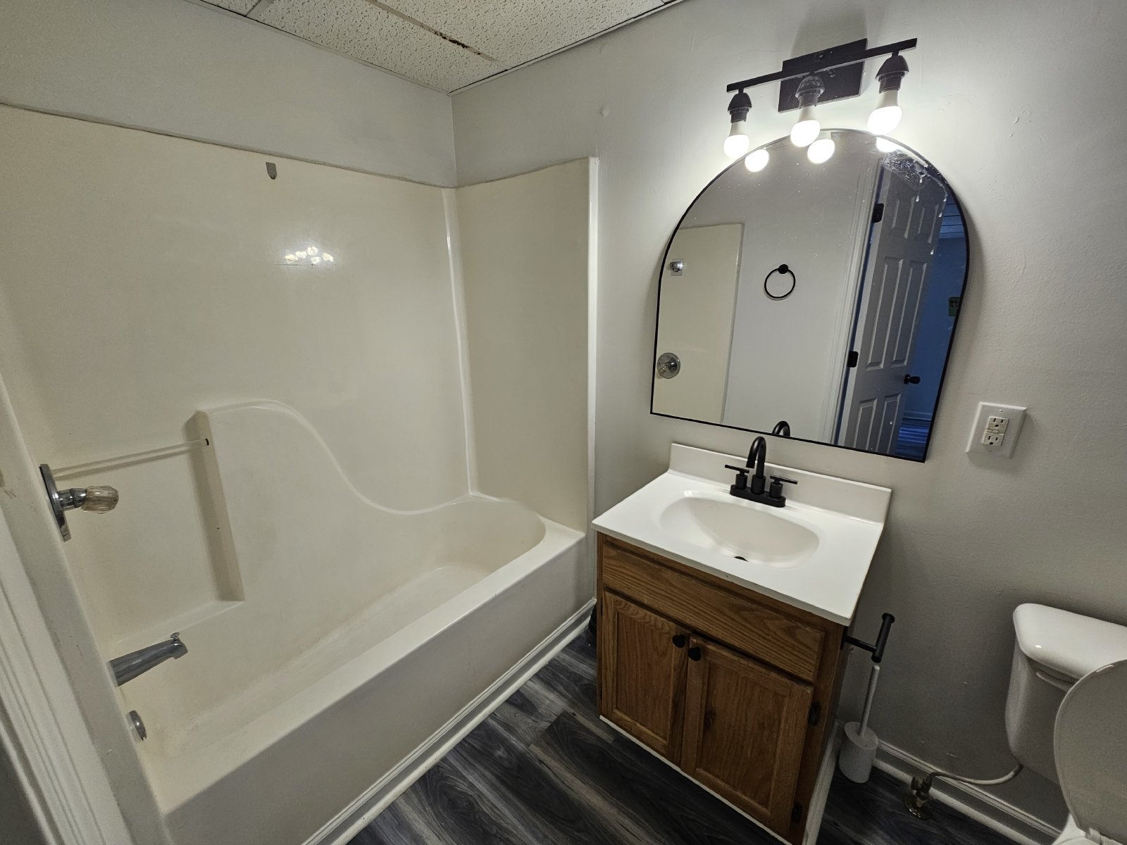 Beautifully Updated Duplex in Central Tullahoma property image