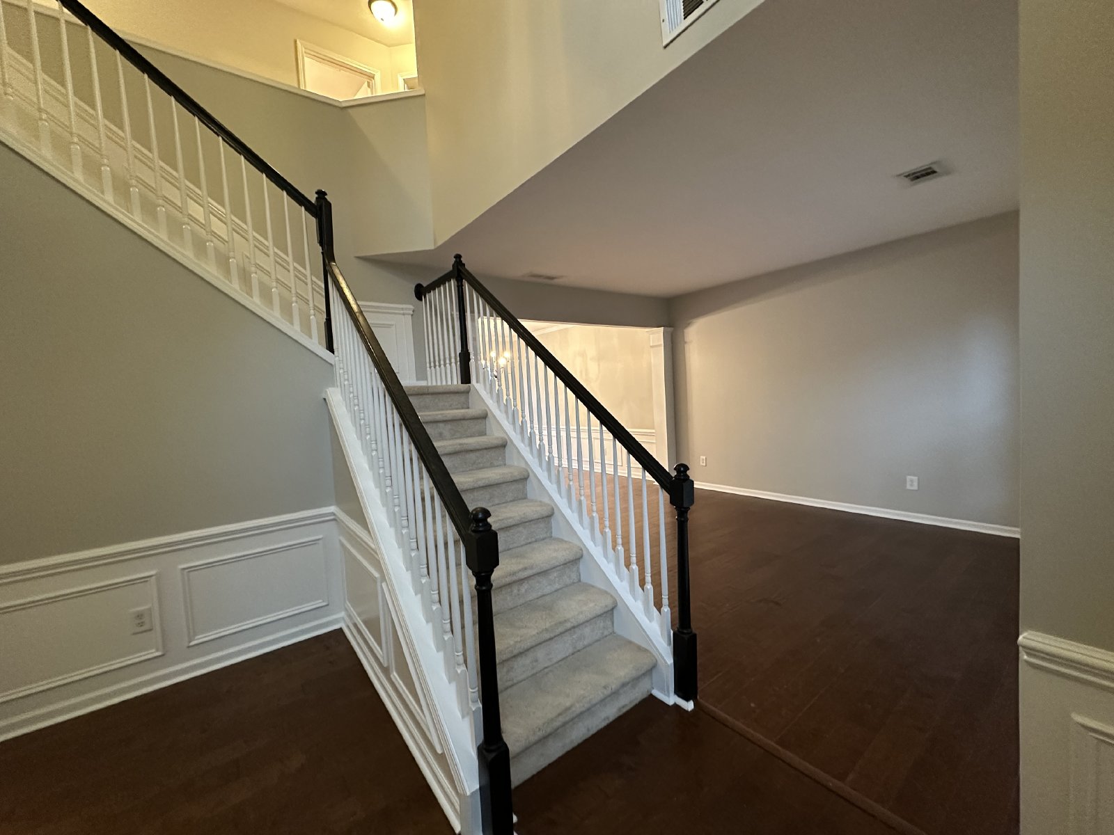 Beautiful 4 Bed 2.5 Bath Home In Brentwood! property image