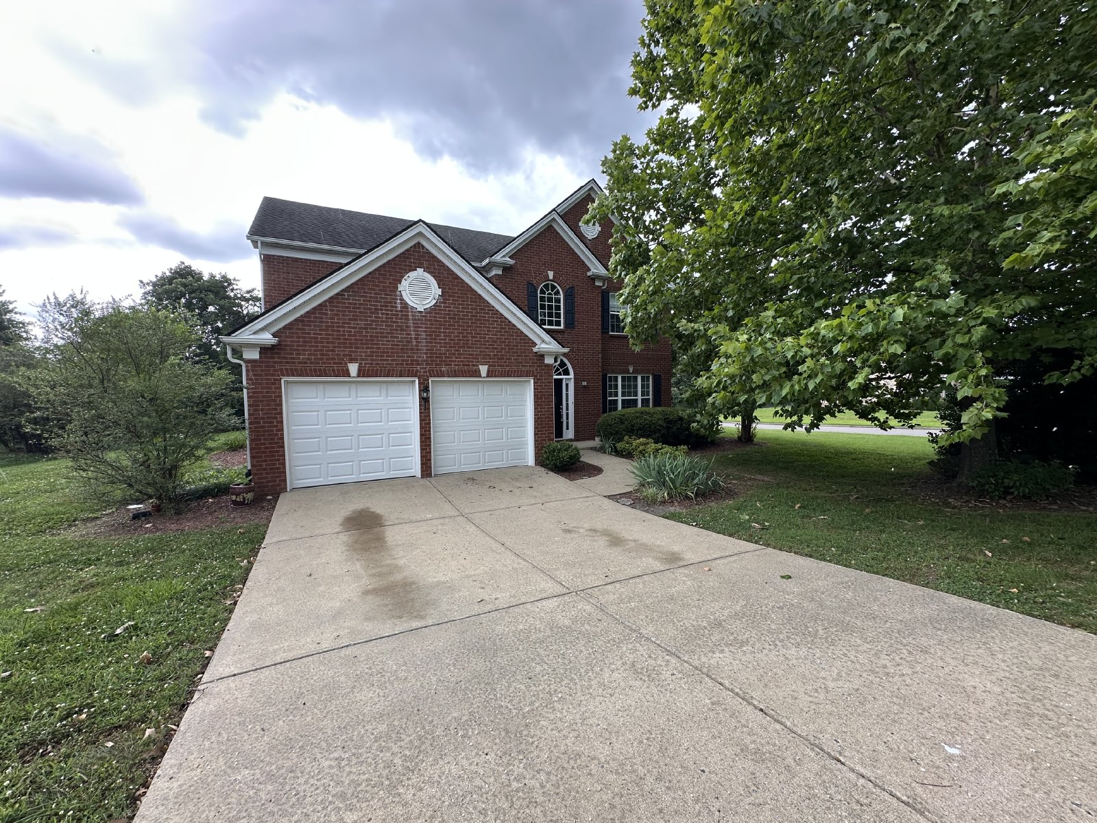 Beautiful 4 Bed 2.5 Bath Home In Brentwood! property image