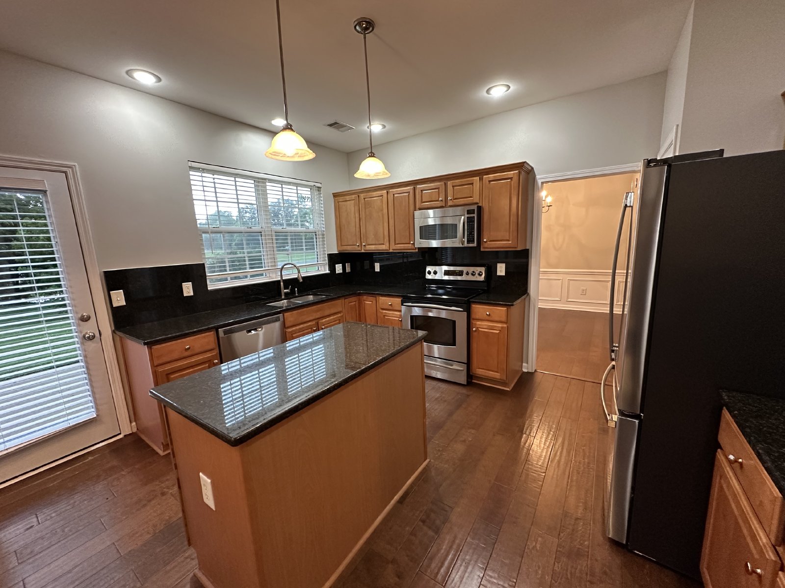 Beautiful 4 Bed 2.5 Bath Home In Brentwood! property image