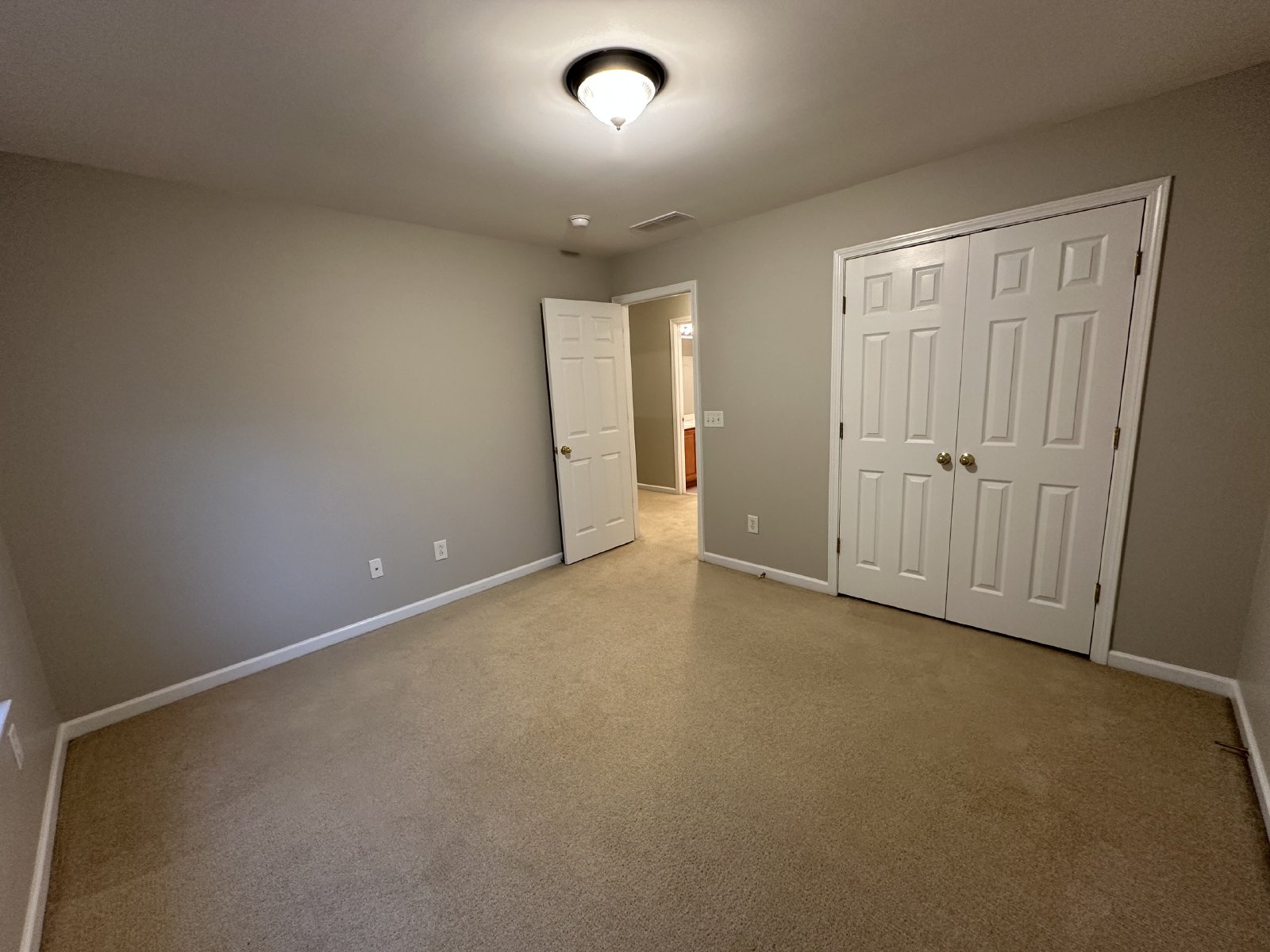 Beautiful 4 Bed 2.5 Bath Home In Brentwood! property image