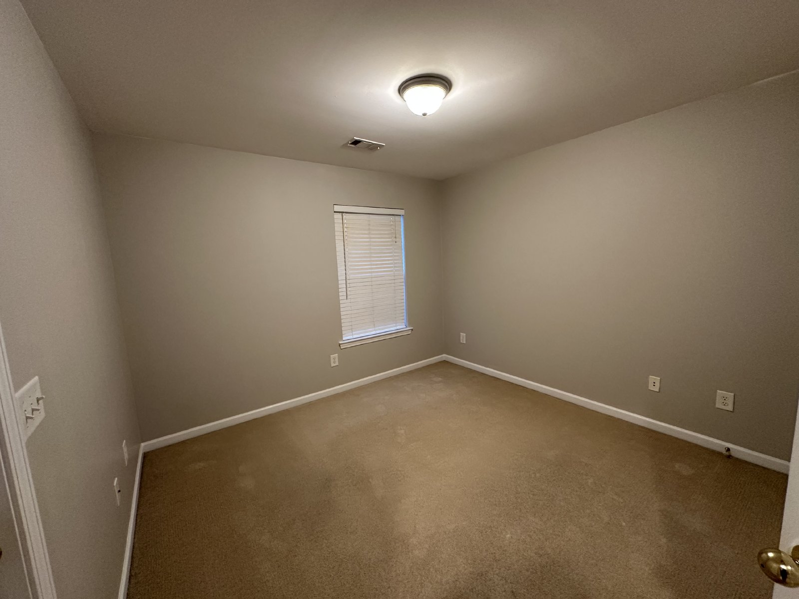 Beautiful 4 Bed 2.5 Bath Home In Brentwood! property image