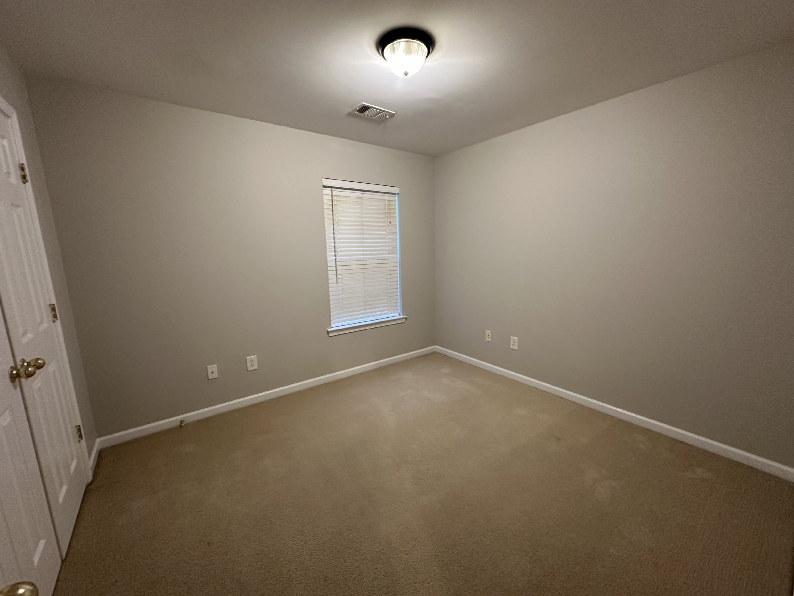 Beautiful 4 Bed 2.5 Bath Home In Brentwood! property image