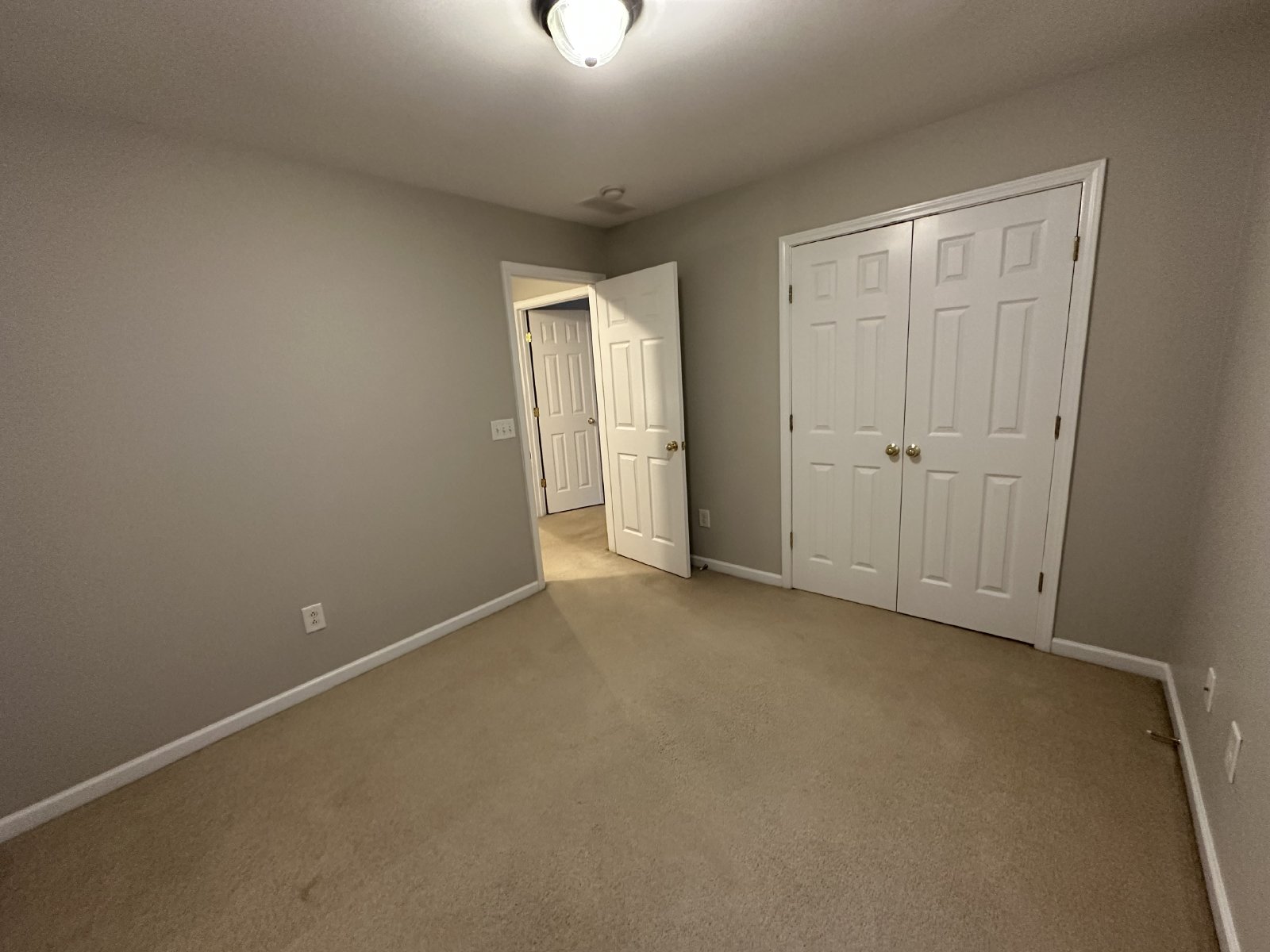 Beautiful 4 Bed 2.5 Bath Home In Brentwood! property image