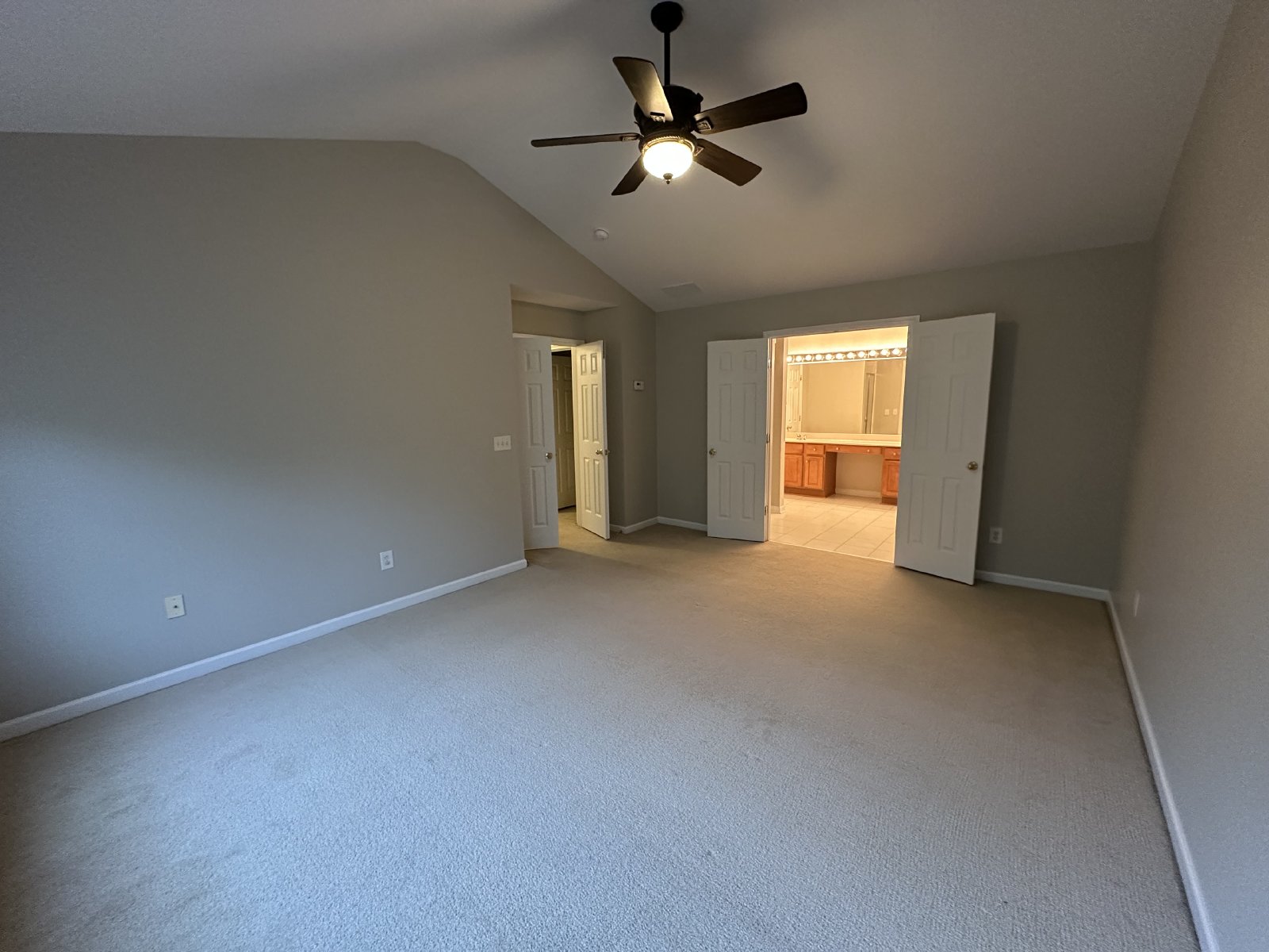 Beautiful 4 Bed 2.5 Bath Home In Brentwood! property image