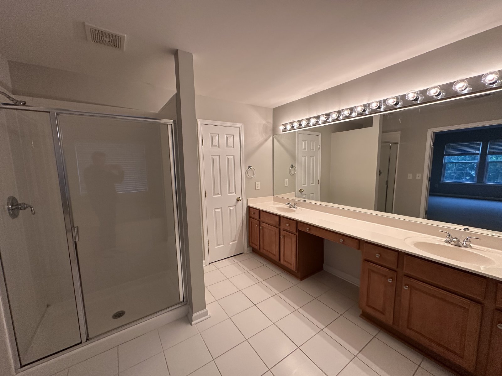 Beautiful 4 Bed 2.5 Bath Home In Brentwood! property image