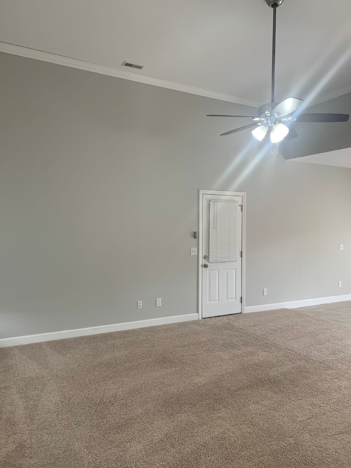 Bright and Open Floor Plan with Large Fenced in Yard! property image