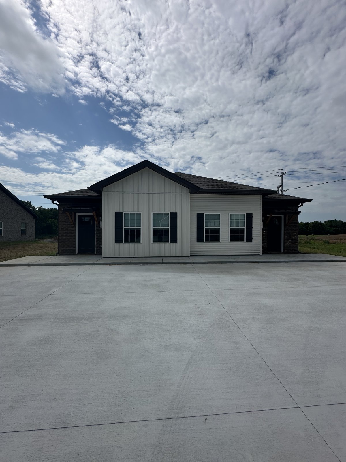 Brand New 2Bed/2Bath Apartment in Shelbyville! property image