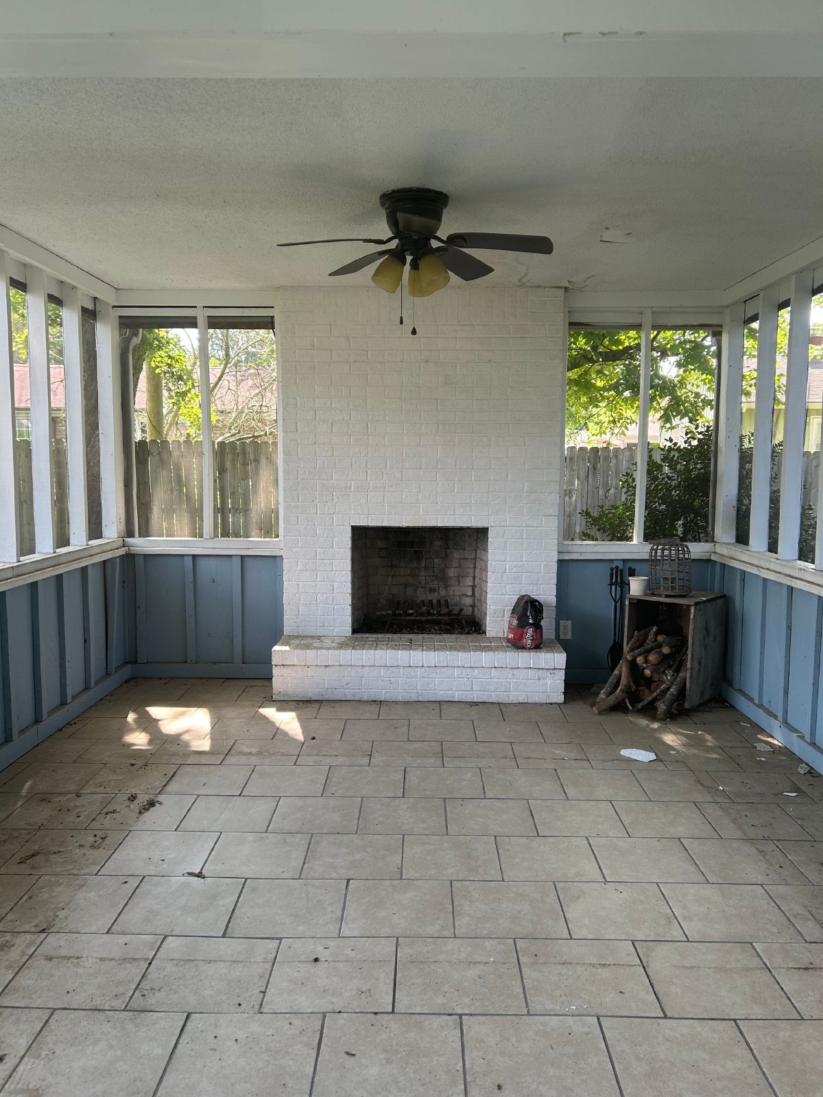 Charming Belvoir Home - 2 Bed, 1 Bath, 1 Car Garage, Fully Fenced Yard! property image
