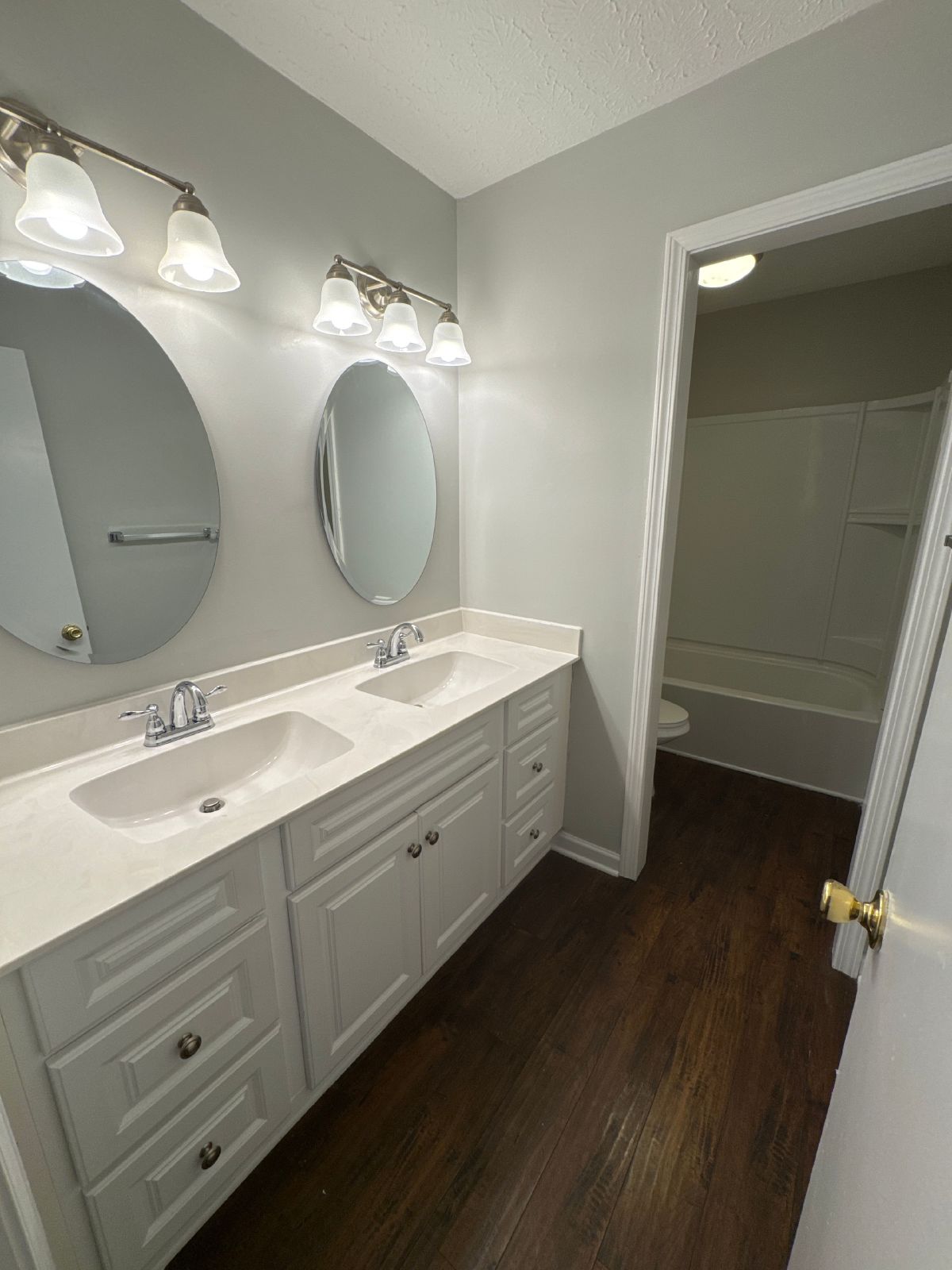 For Rent: 2 Bedroom | 1 Bath Duplex in South Nashville property image
