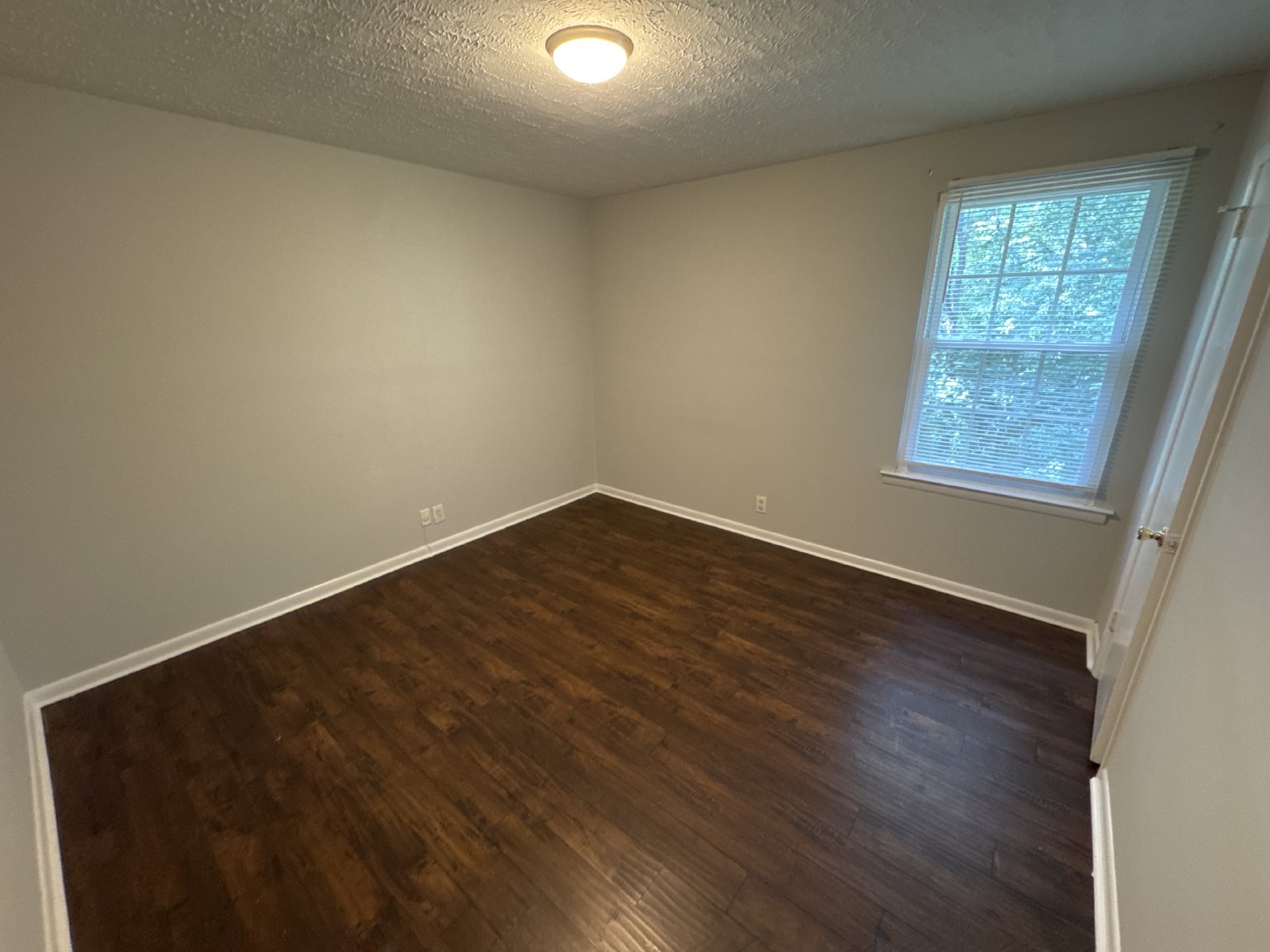 For Rent: 2 Bedroom | 1 Bath Duplex in South Nashville property image