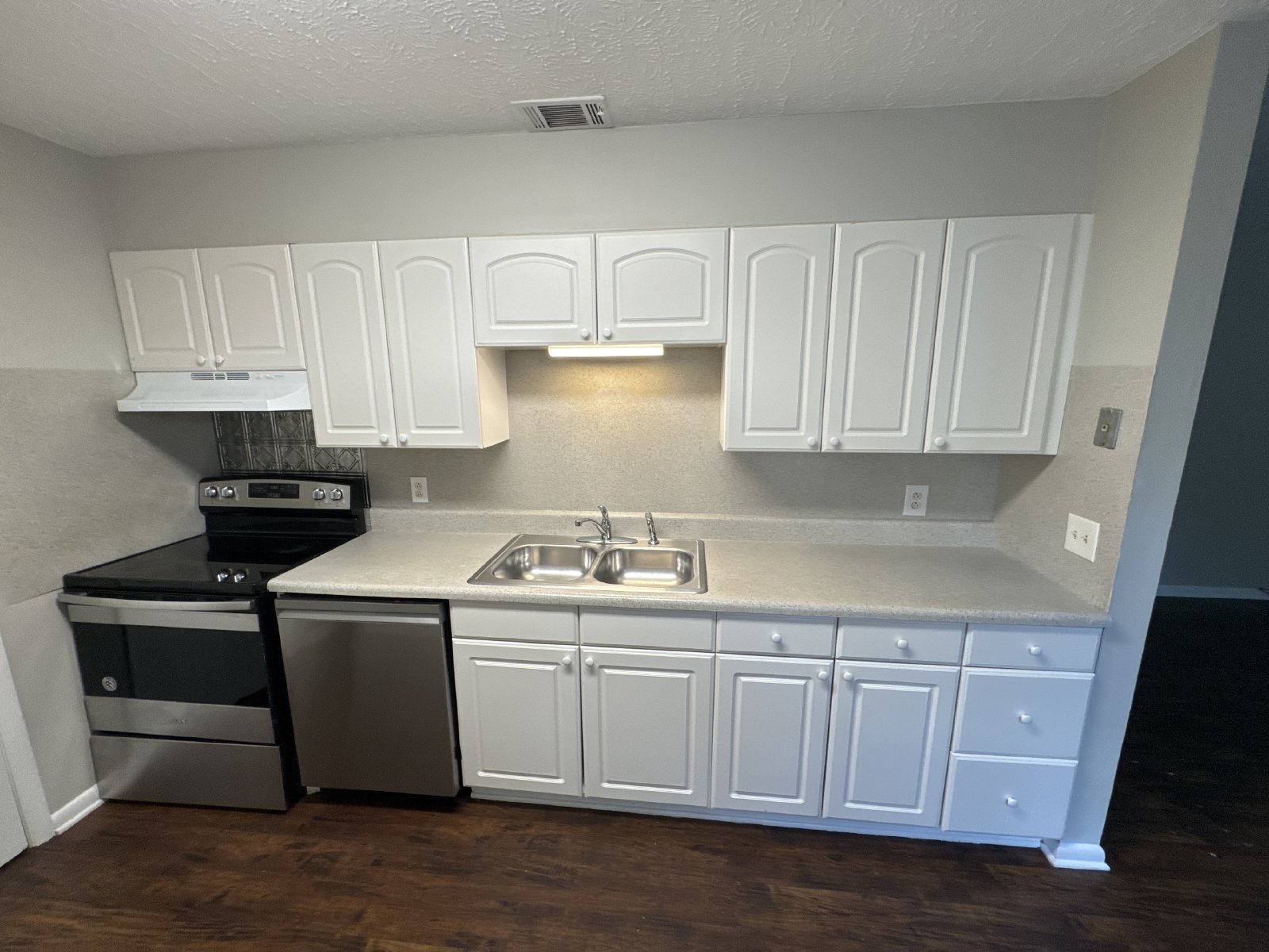 For Rent: 2 Bedroom | 1 Bath Duplex in South Nashville property image