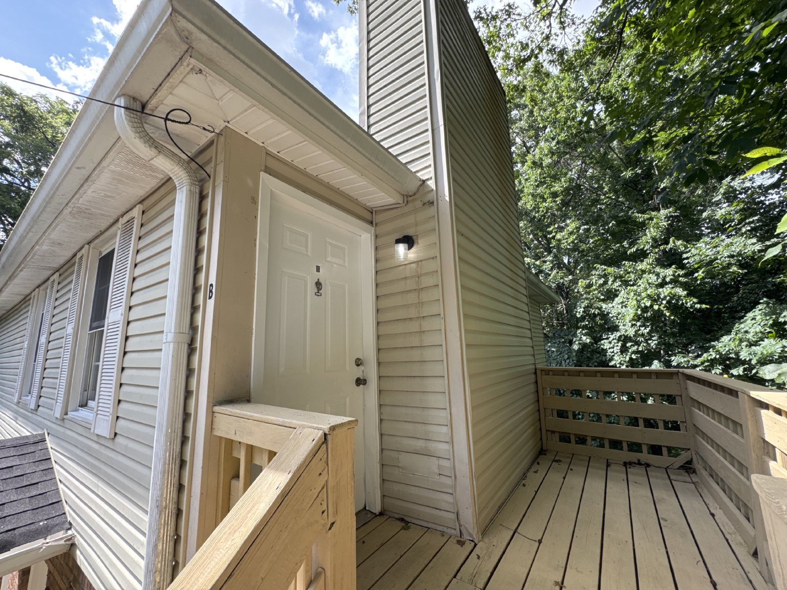 For Rent: 2 Bedroom | 1 Bath Duplex in South Nashville property image