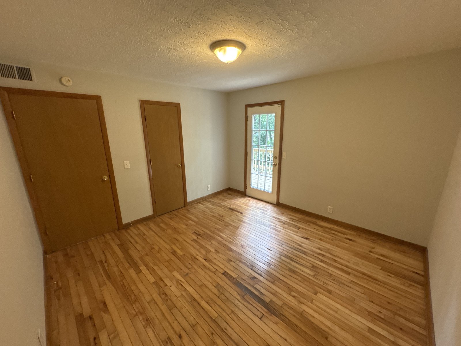 For Rent: 2 Bedroom | 1 Bath Duplex in South Nashville property image