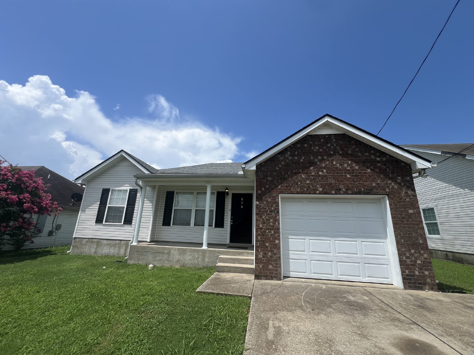 Cute 3 BR 2 Bath 1 Car Garage in Lake Forest Subdivision - Mowing Included! property image