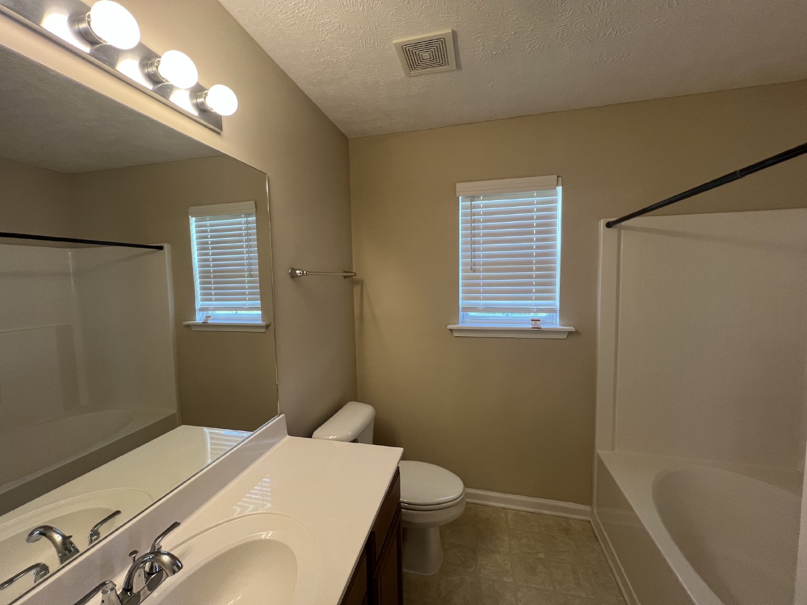 Cute 3 BR 2 Bath 1 Car Garage in Lake Forest Subdivision - Mowing Included! property image