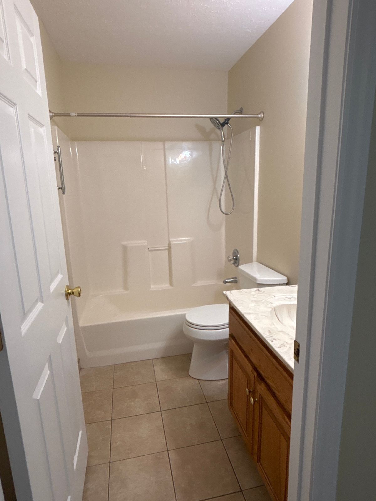 Adorable 3 Bedroom Townhome in the Center of Manchester! property image