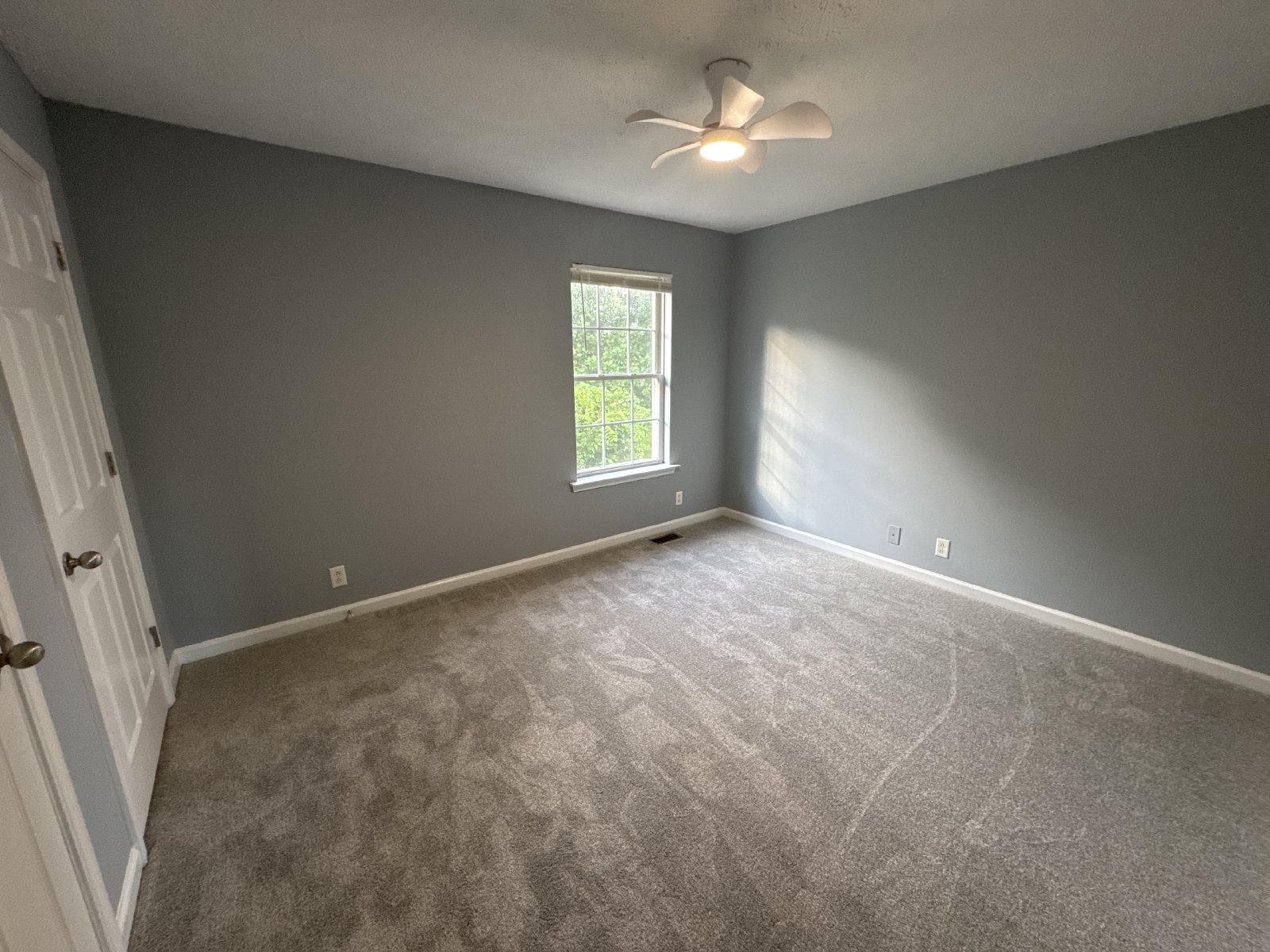 Charming 2-Bedroom Duplex in the Heart of Murfreesboro! property image