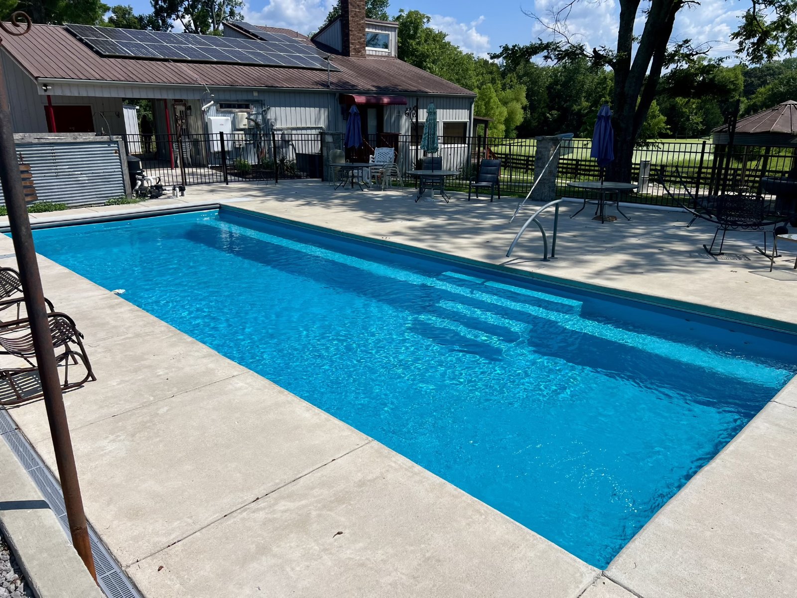 Cabin Style Home on Equestrian Farm *Private Pool* property image